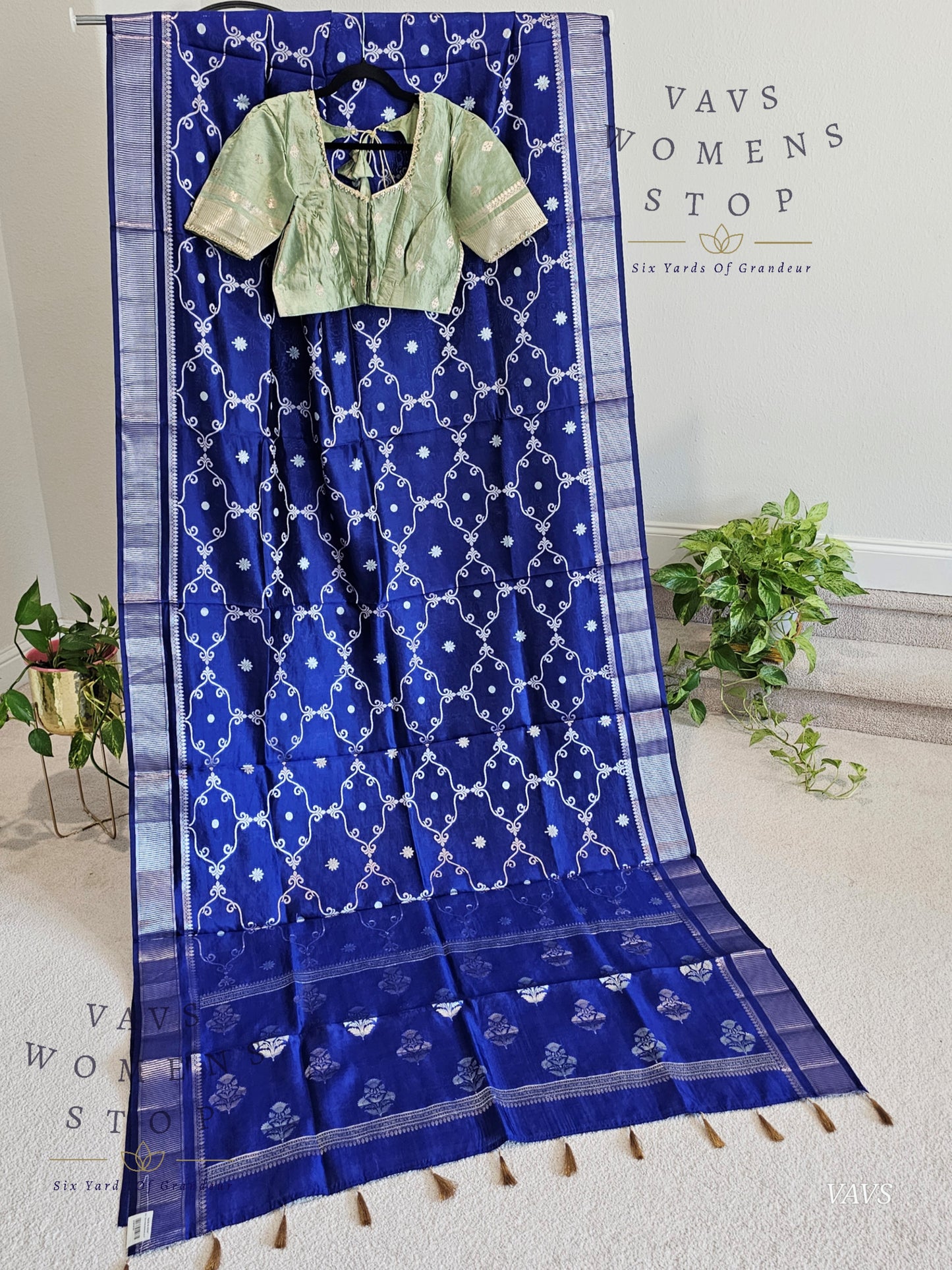 Trendy Designer Pure Puna Mango Silk Benarasi Saree with Matching Blouse