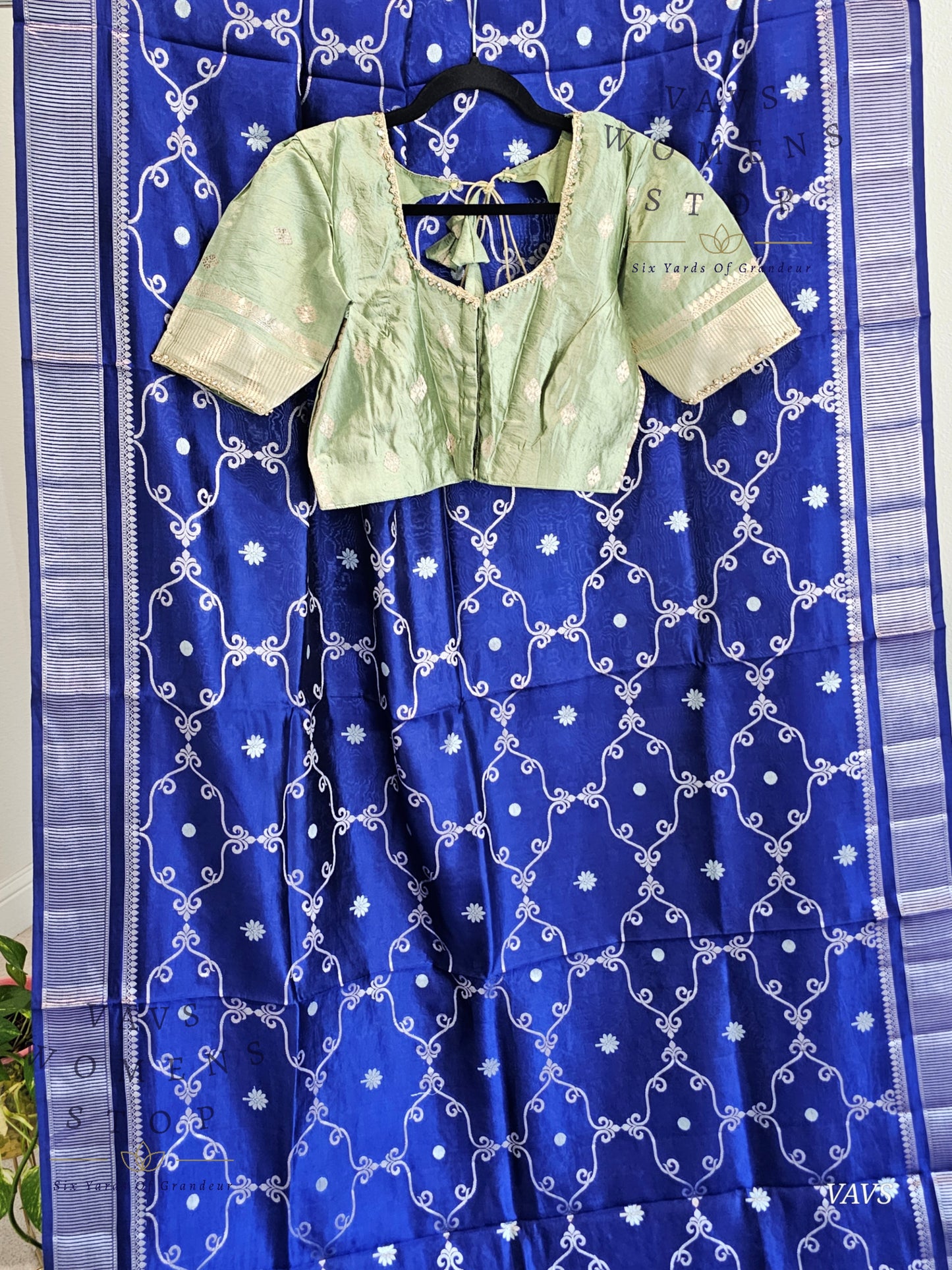 Trendy Designer Pure Puna Mango Silk Benarasi Saree with Matching Blouse