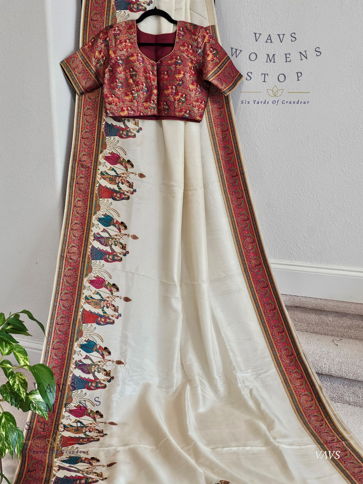 Off-White Banarasi Silk Saree with Dancing Dolls Weave & Pashmina Border | Size 38–44