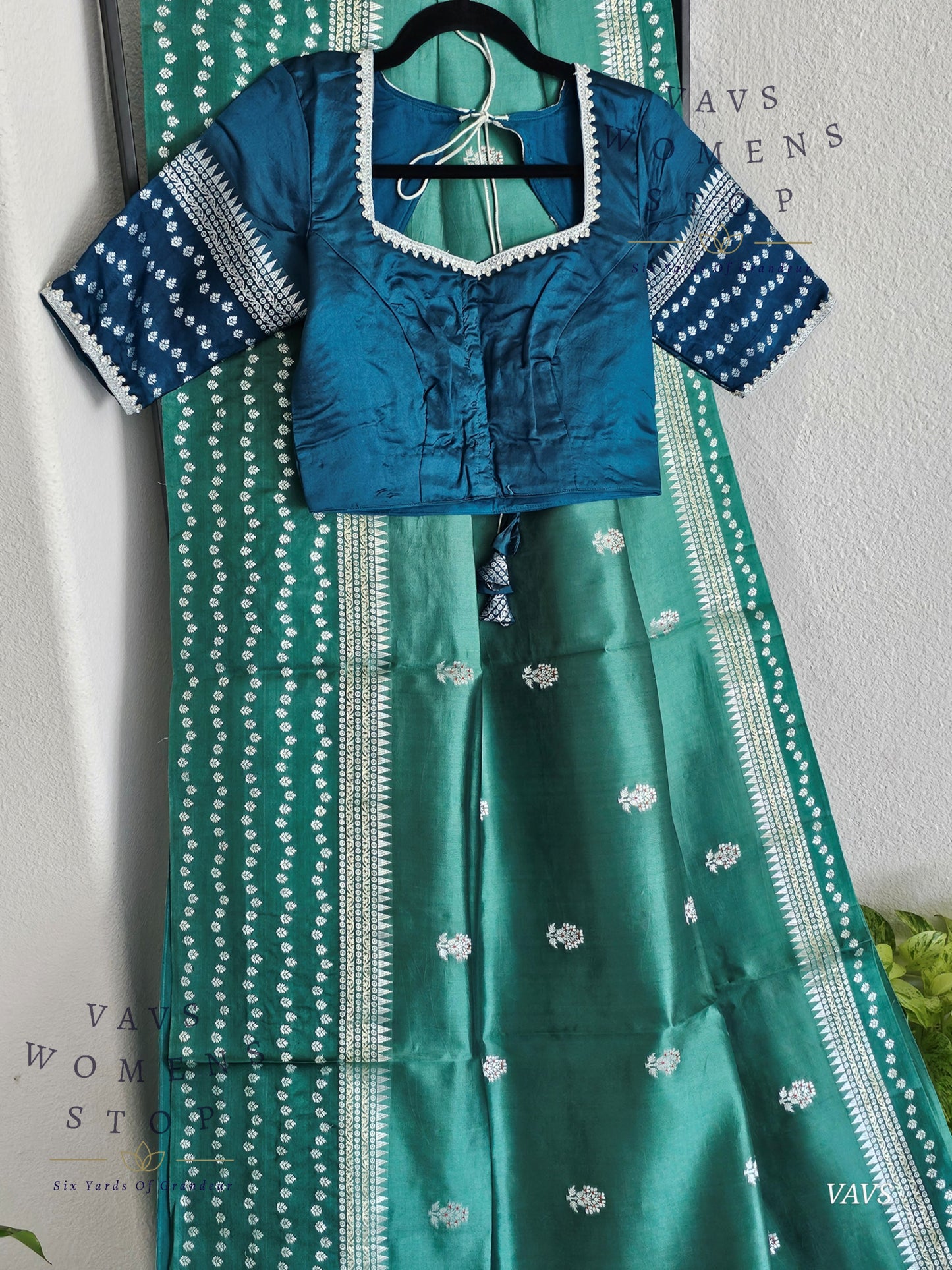Deep Sea Green Pure Mango Silk Saree with Peacock Blue Blouse