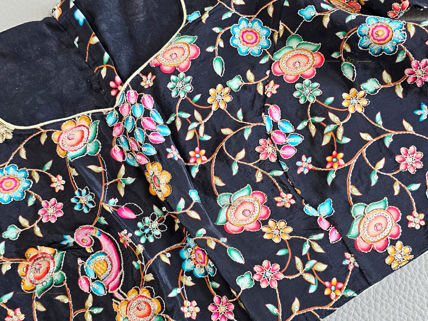 Classy Black Shade Crepe Silk Kalamkari Print Blouse with Outline Machine Embroidery