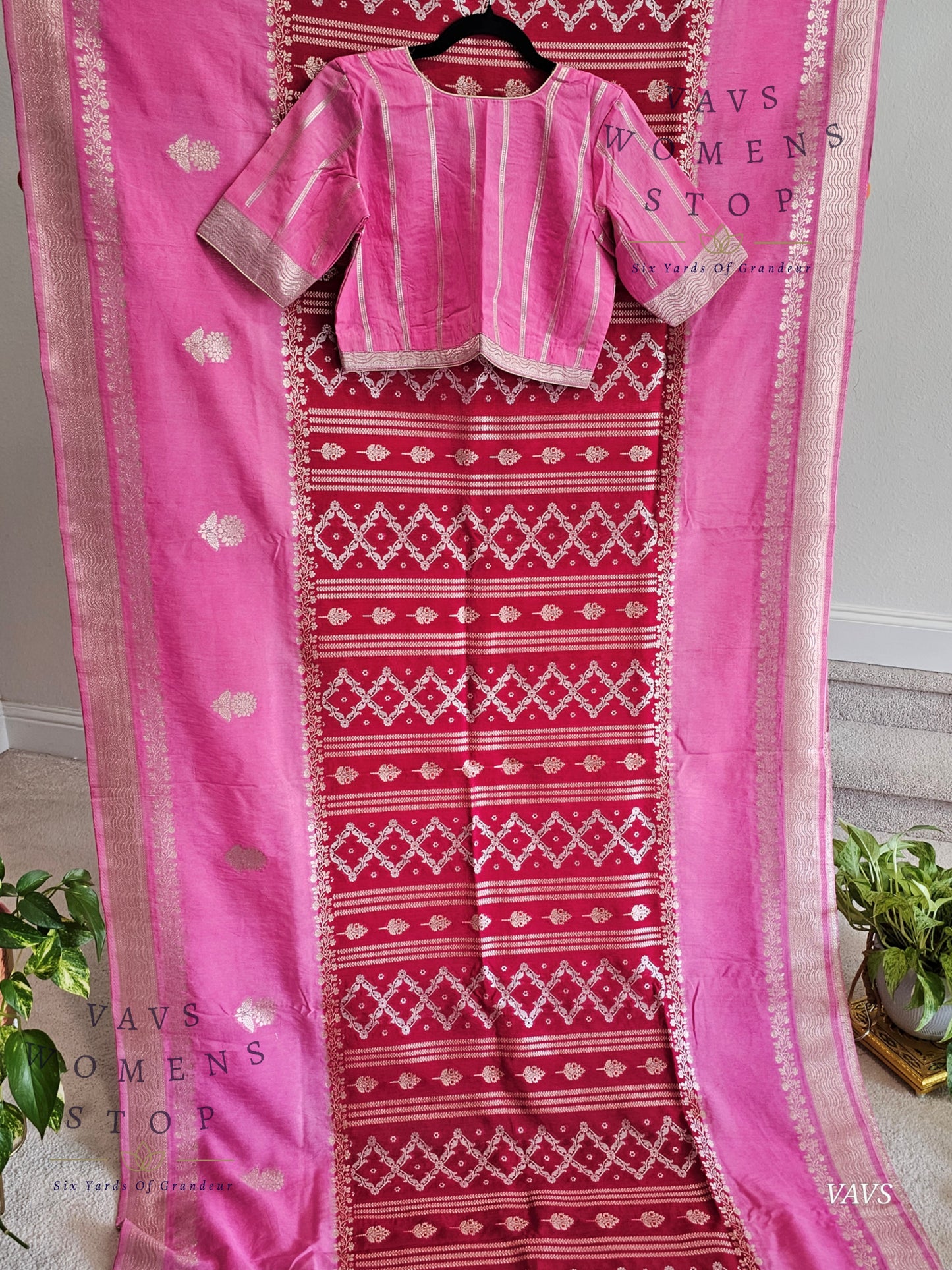 Contrast Color Combination Trending Design Linen Benarasi Silk Saree with Stitched Blouse