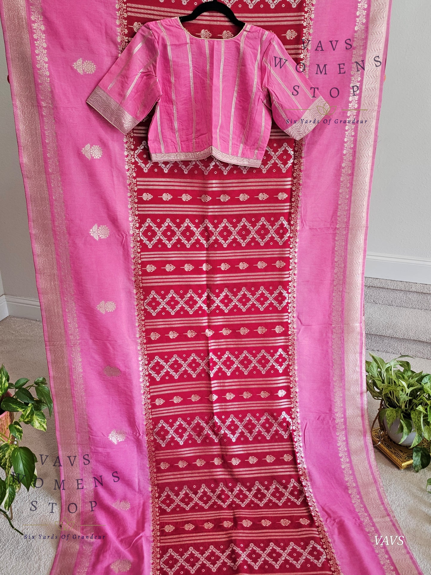Contrast Color Combination Trending Design Linen Benarasi Silk Saree with Stitched Blouse
