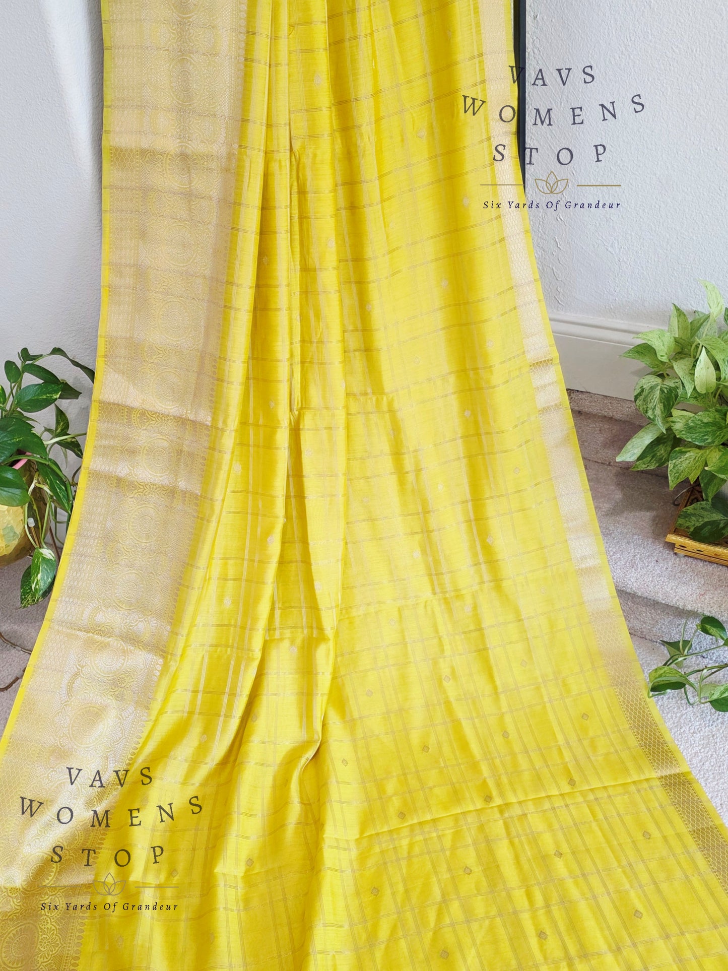Soft Chanderi Linen Style Saree - Stitched Blouse