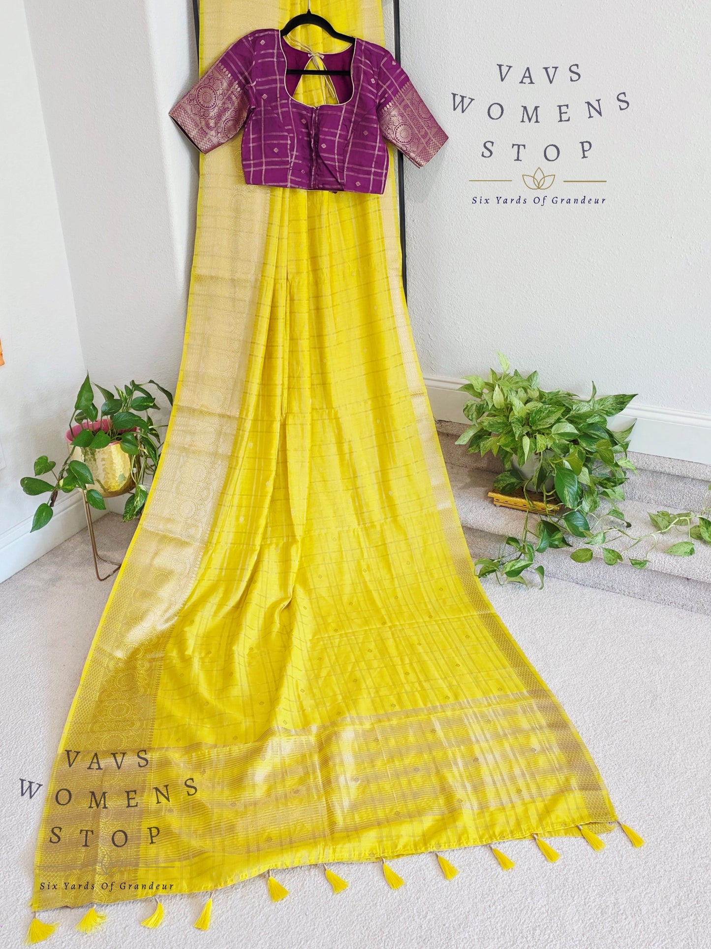 Soft Chanderi Linen Style Saree - Stitched Blouse