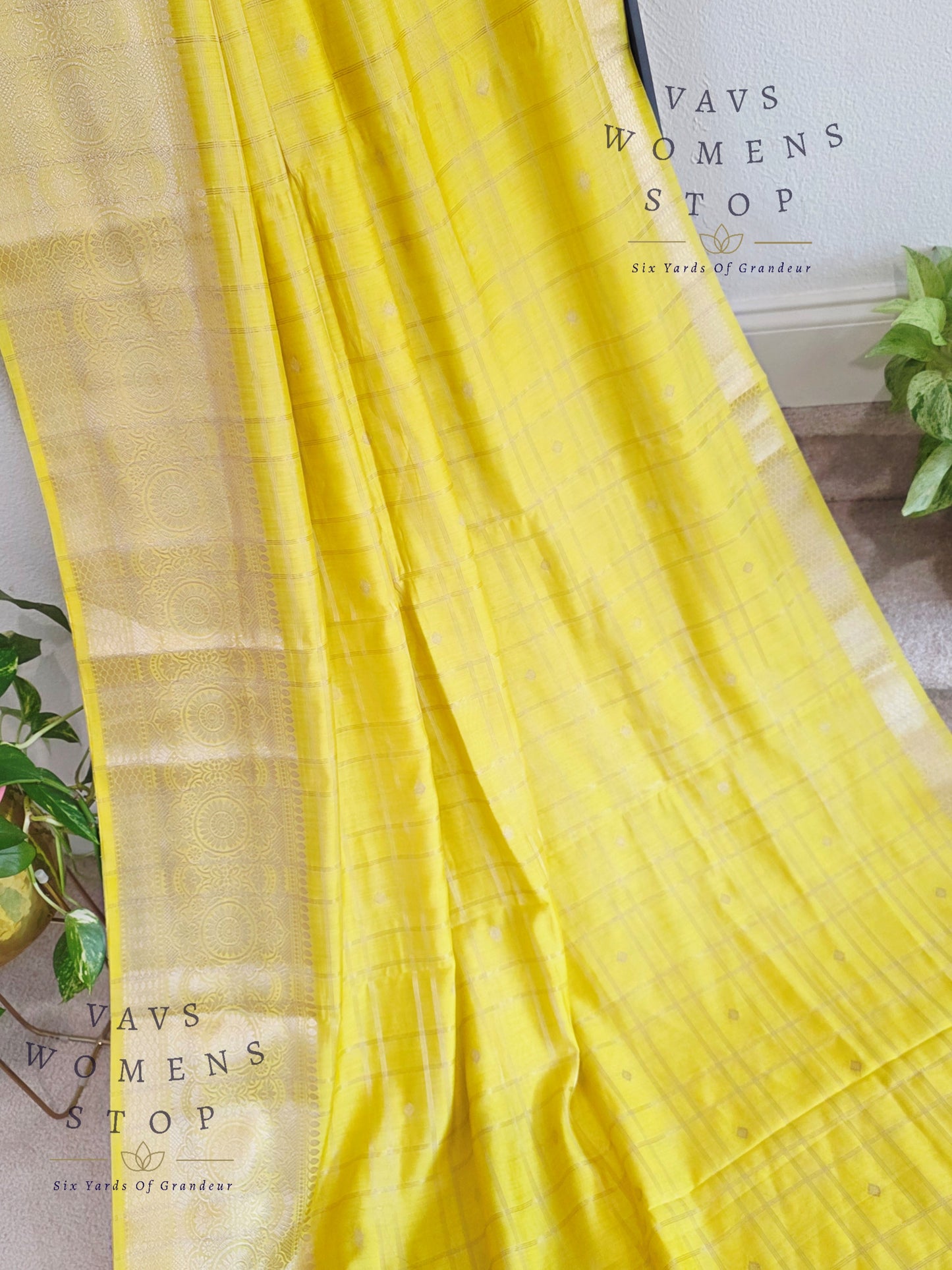 Soft Chanderi Linen Style Saree - Stitched Blouse