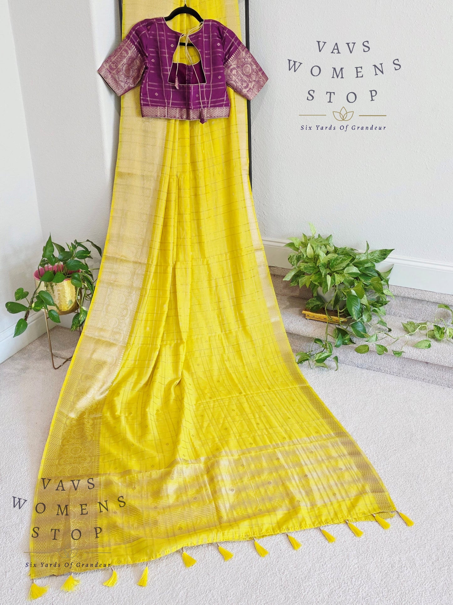 Soft Chanderi Linen Style Saree - Stitched Blouse