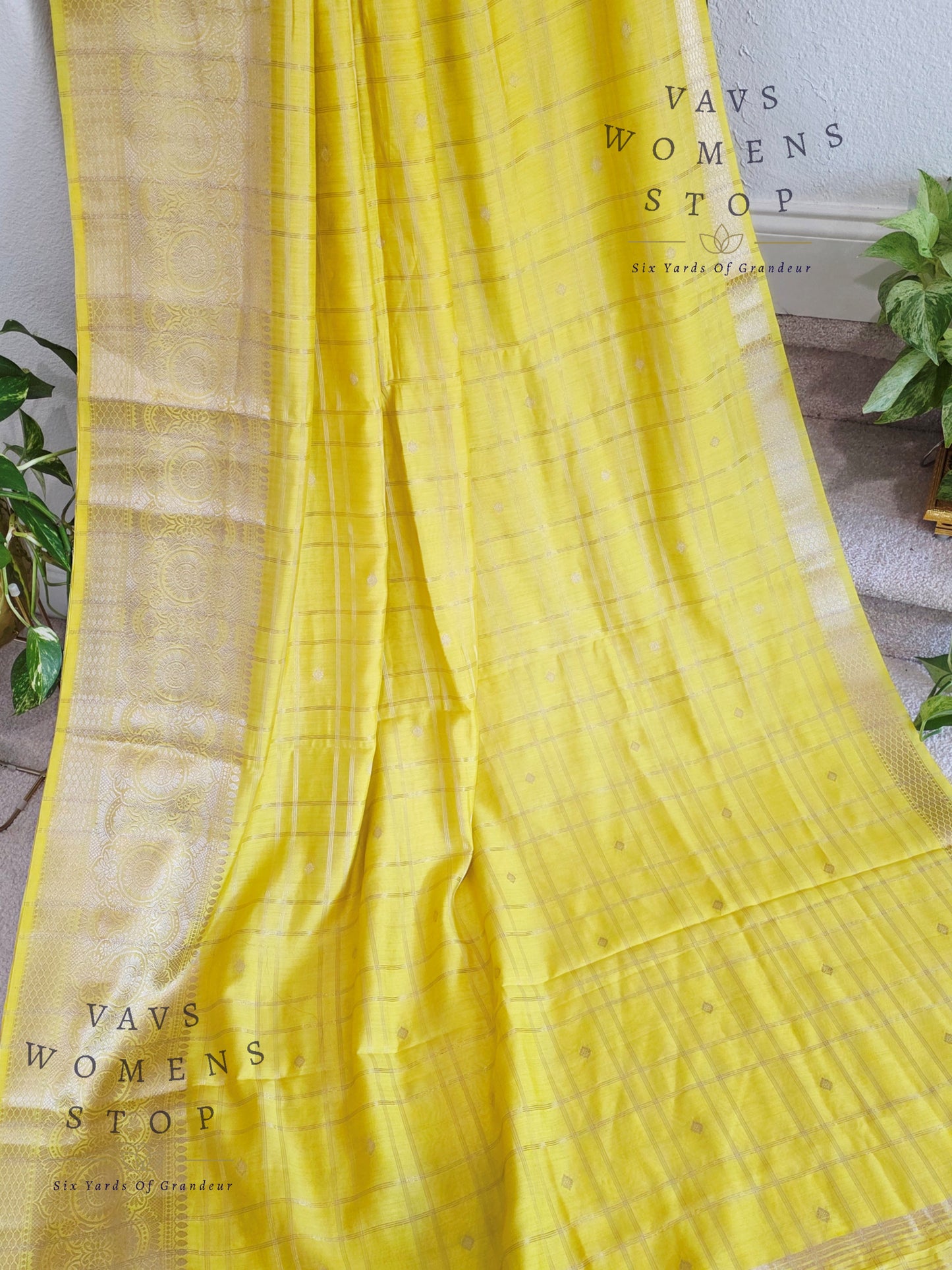 Soft Chanderi Linen Style Saree - Stitched Blouse