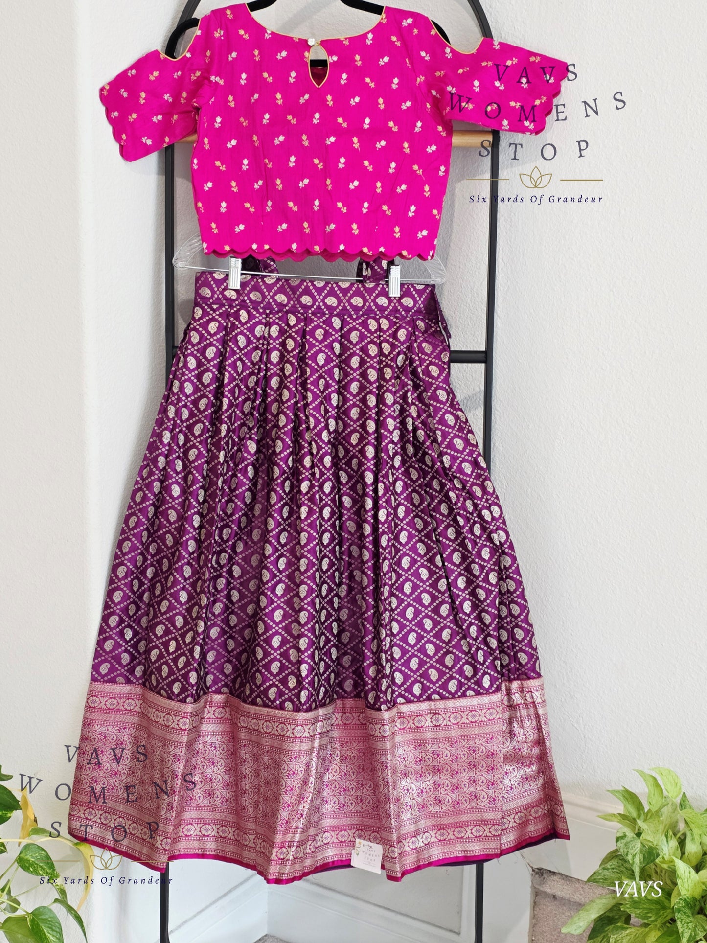 Benarasi Silk Lehenga Croptop Blouse