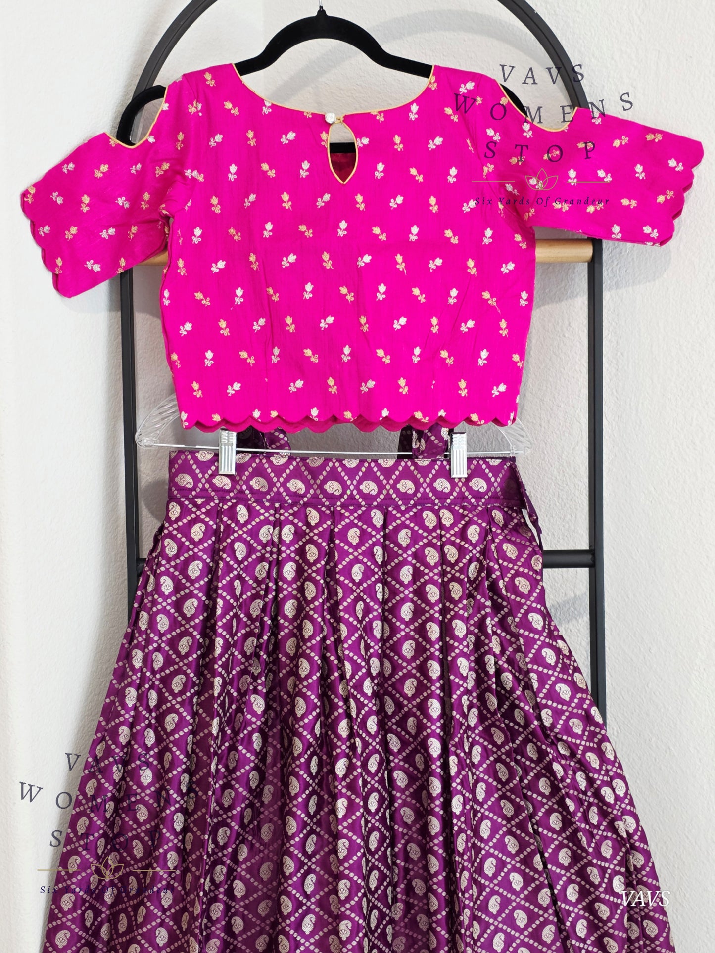 Benarasi Silk Lehenga Croptop Blouse