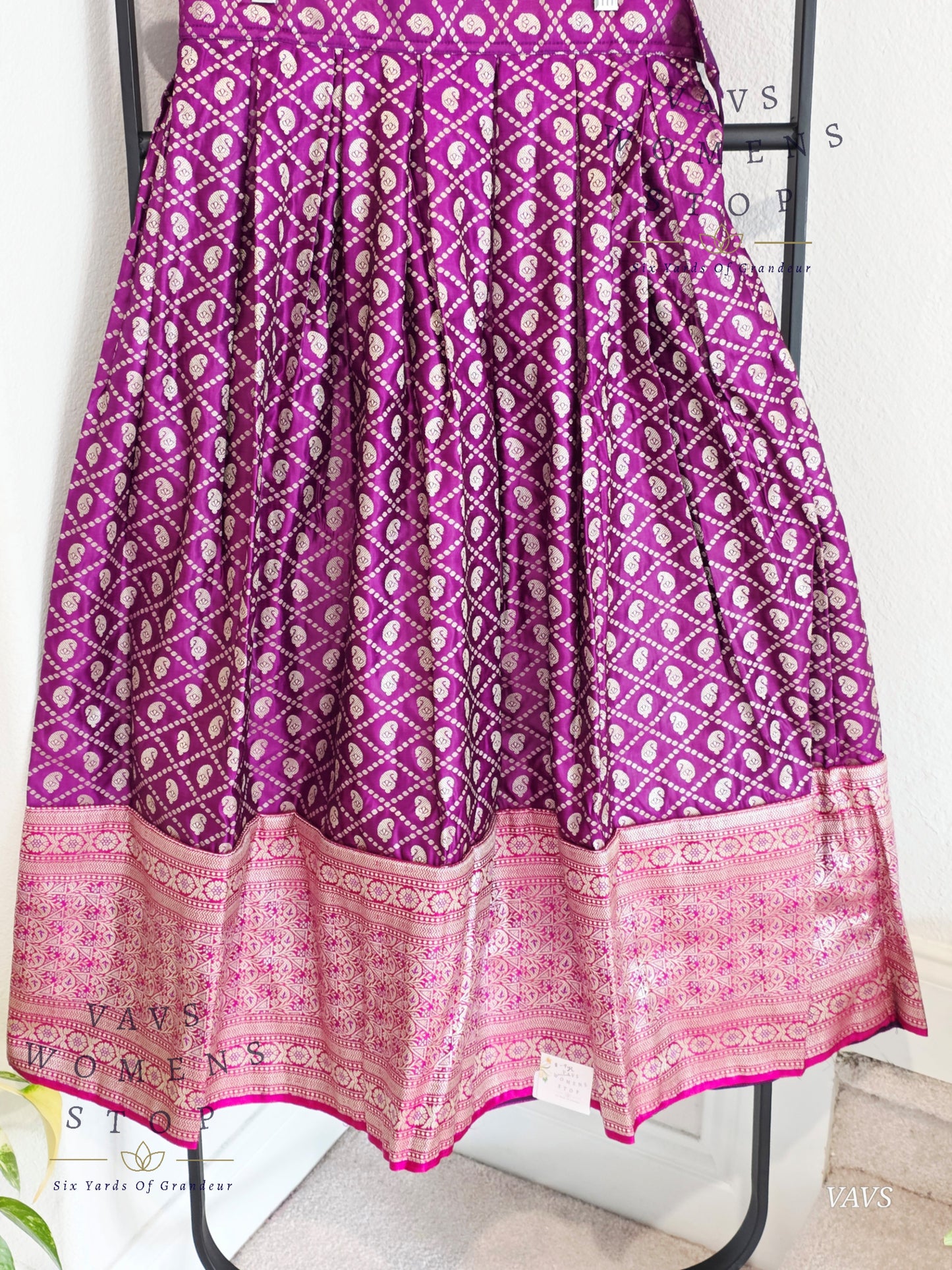 Benarasi Silk Lehenga Croptop Blouse