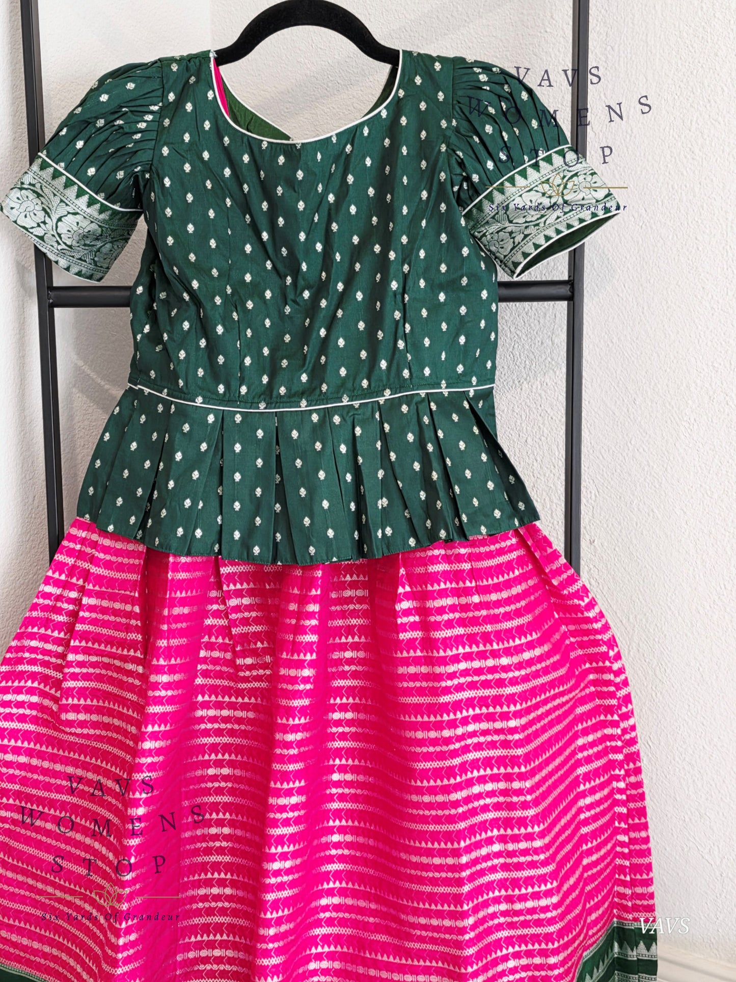 Designer Chiniya Benarasi Silk Lehenga Blouse
