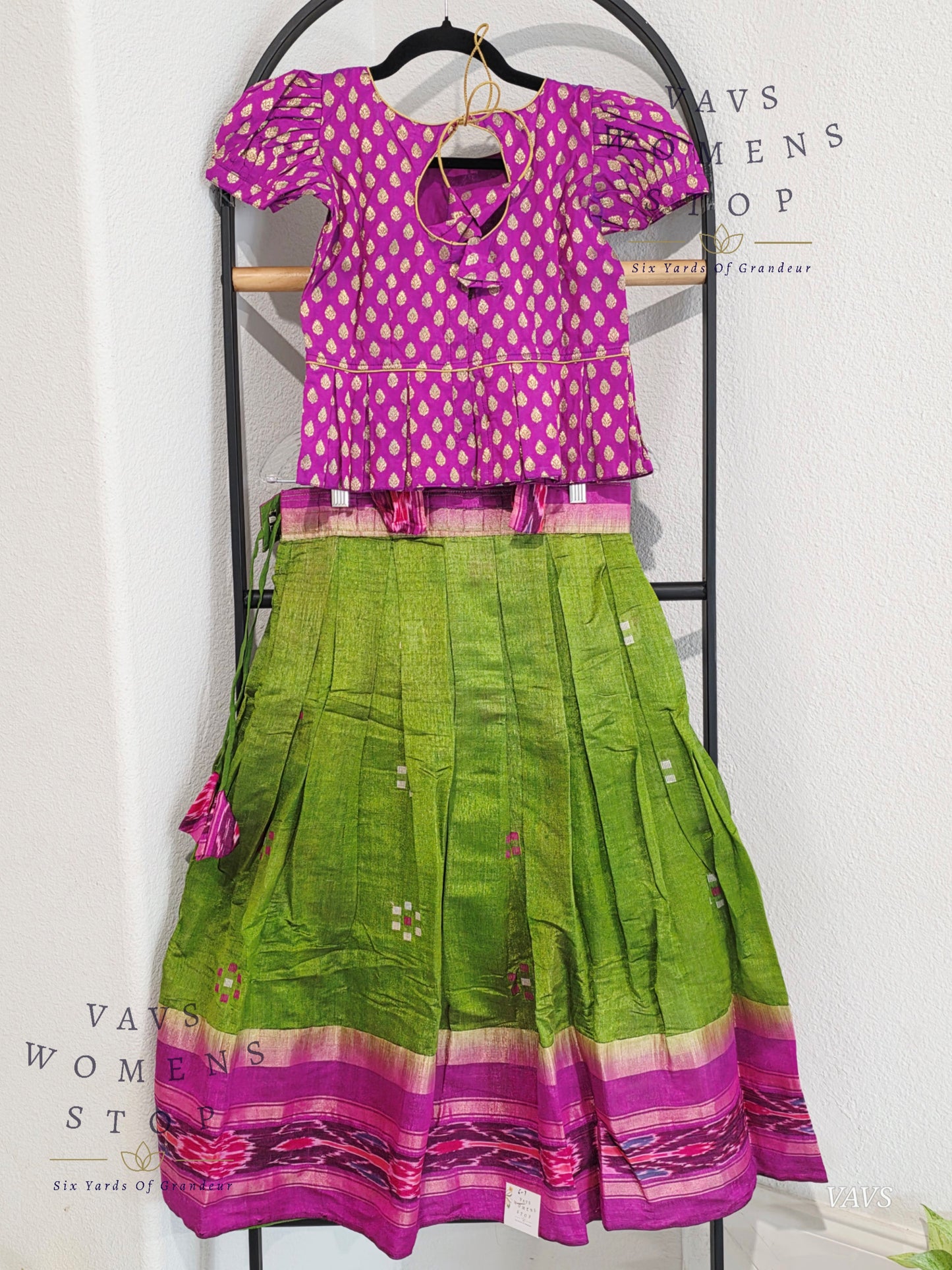 Designer Rawsilk Lehenga/Langa Blouse