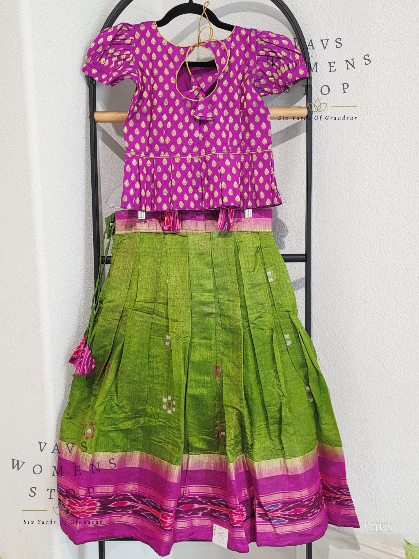 Designer Rawsilk Lehenga/Langa Blouse