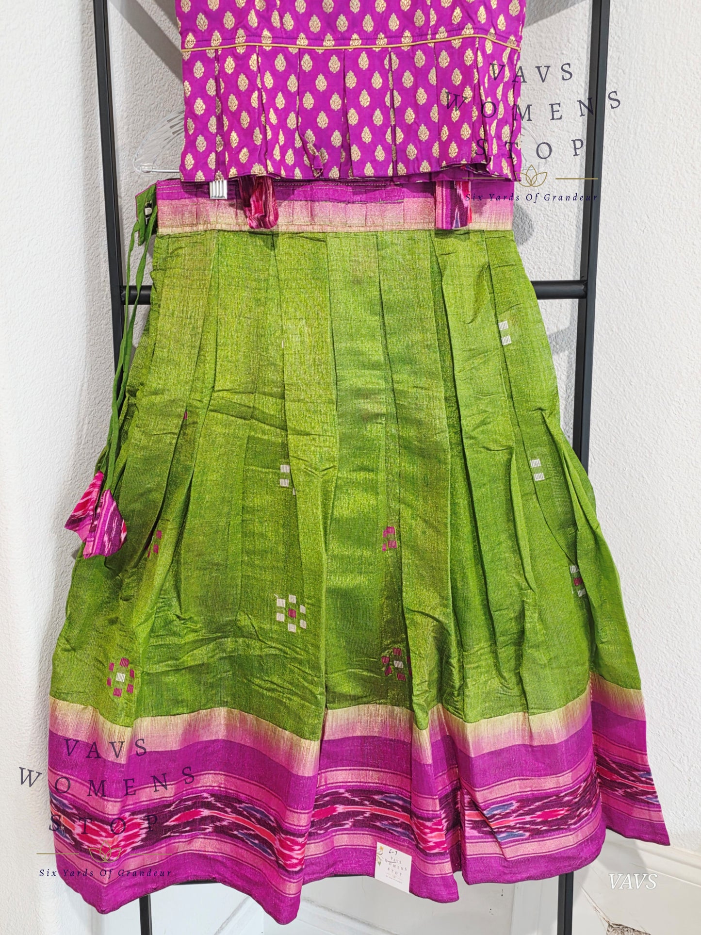 Designer Rawsilk Lehenga/Langa Blouse