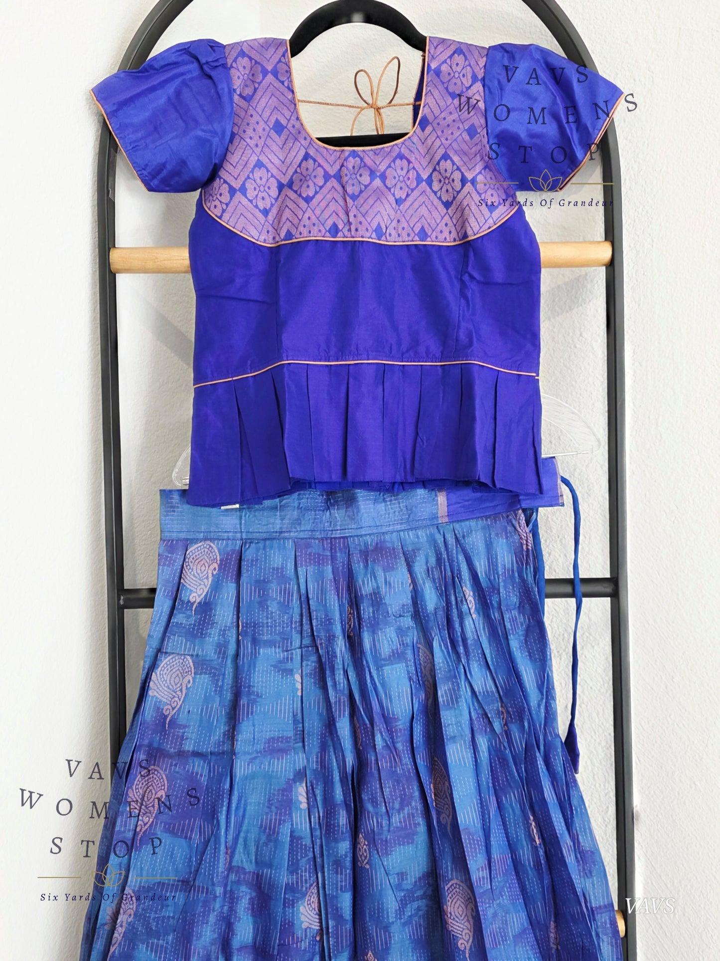 Semi Kanchi Pattu Silk Lehenga Set for Girls – Traditional Pavadai for Ages 6 to 7