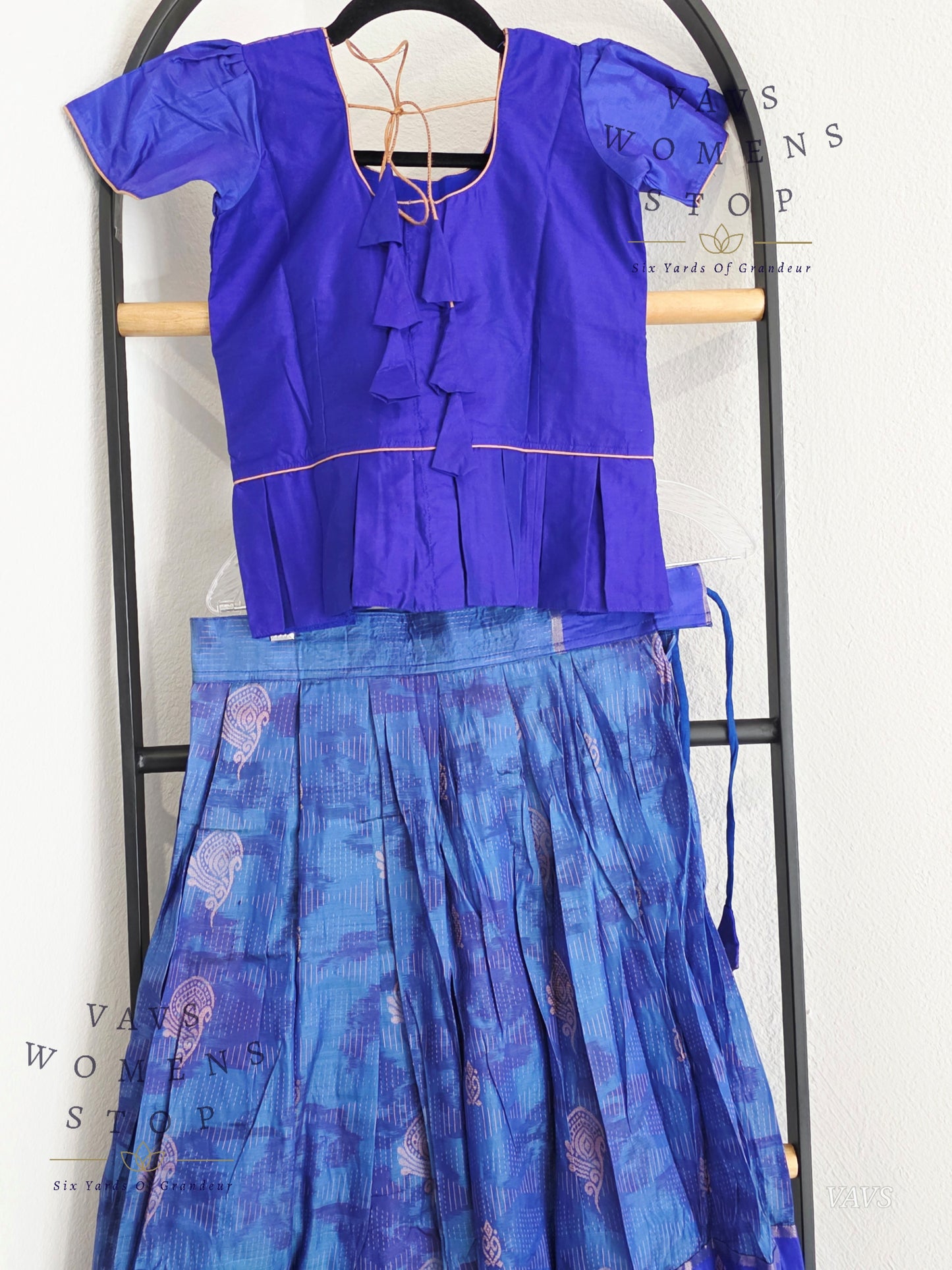 Semi Kanchi Pattu Silk Lehenga Set for Girls – Traditional Pavadai for Ages 6 to 7