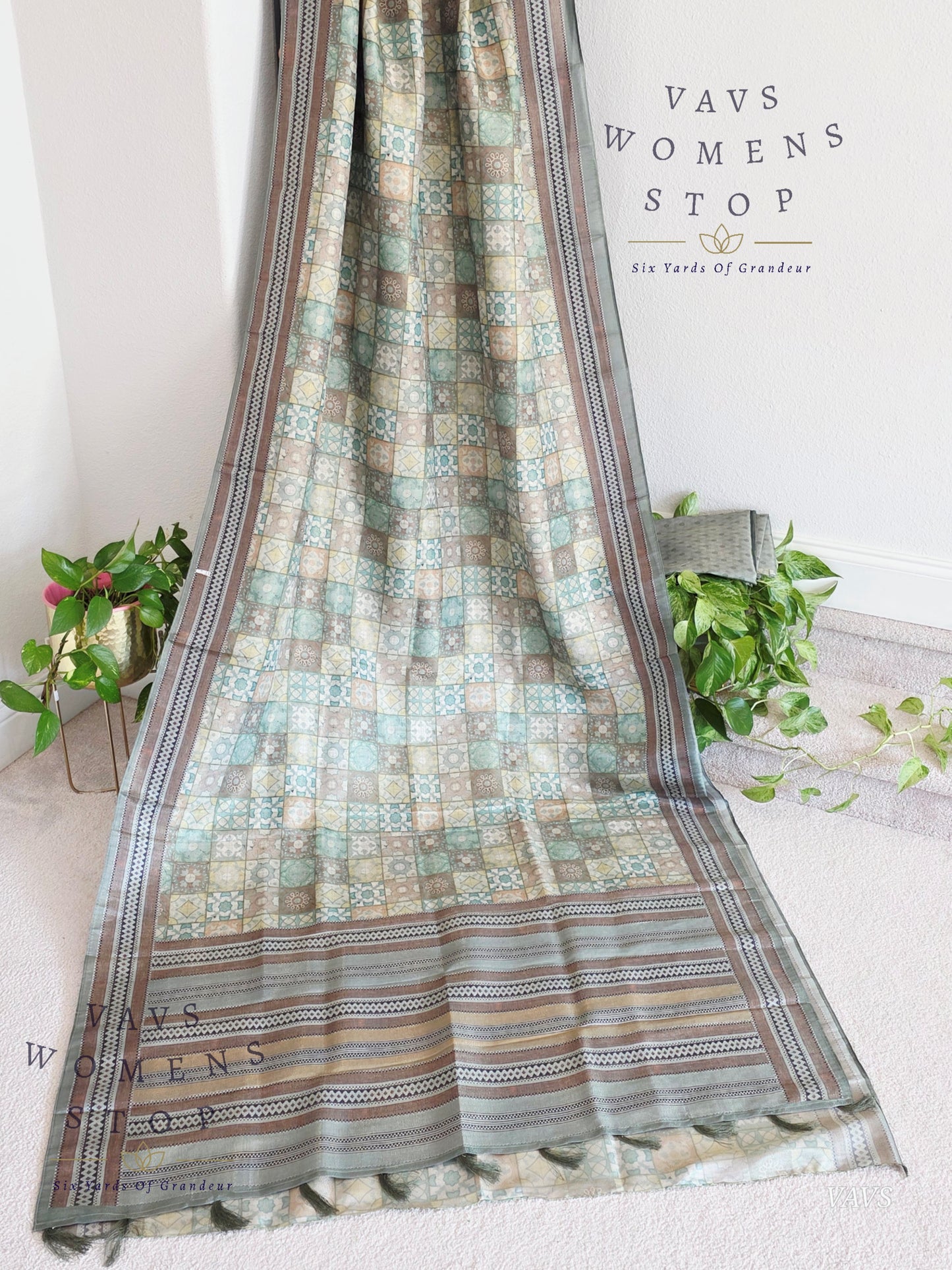 Ajrakh Print Checkered Pattern Semi Tussar Silk Saree