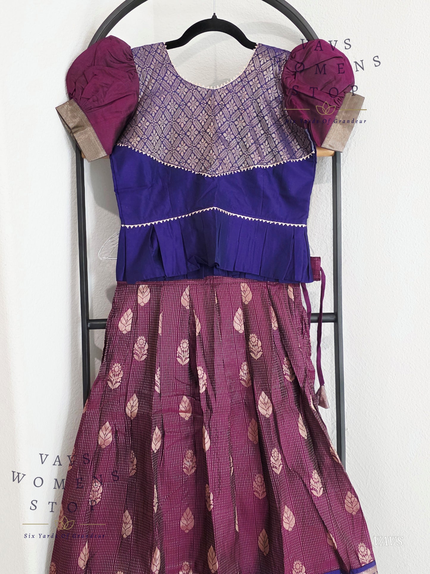 Semi Kanchi Pattu Silk Lehenga Set for Girls – Traditional Pavadai for Ages 8 to 9