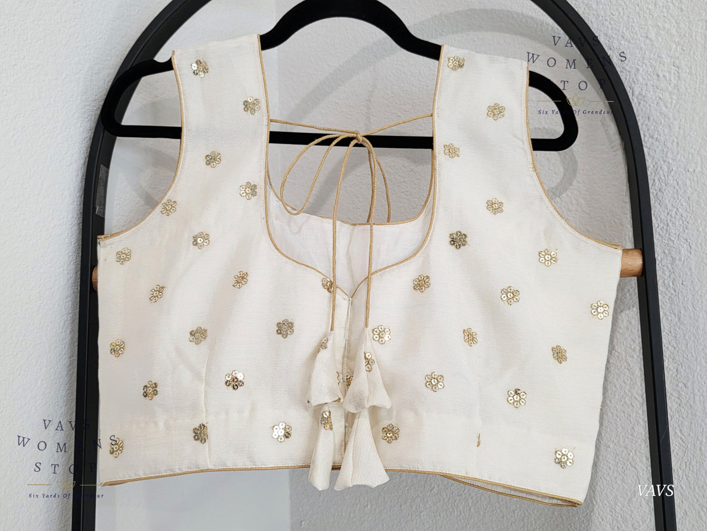 Offwhite Chinon Chiffon Sleeveless Stitched Blouse