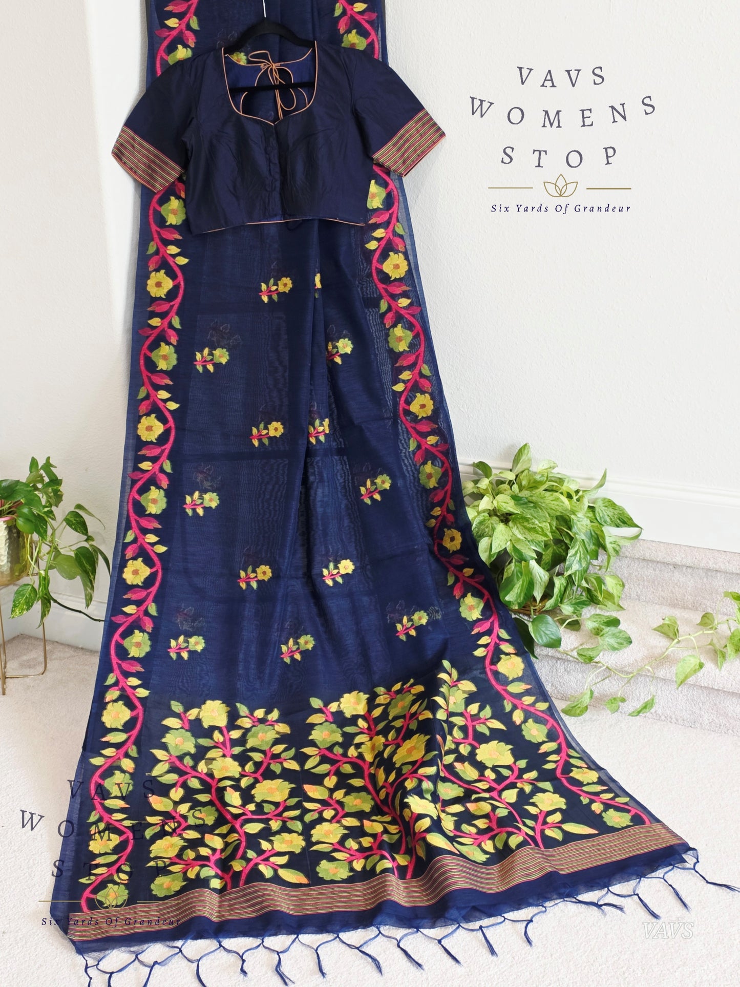 Semi Matka Silk Jamdani Saree with stitched Blouse