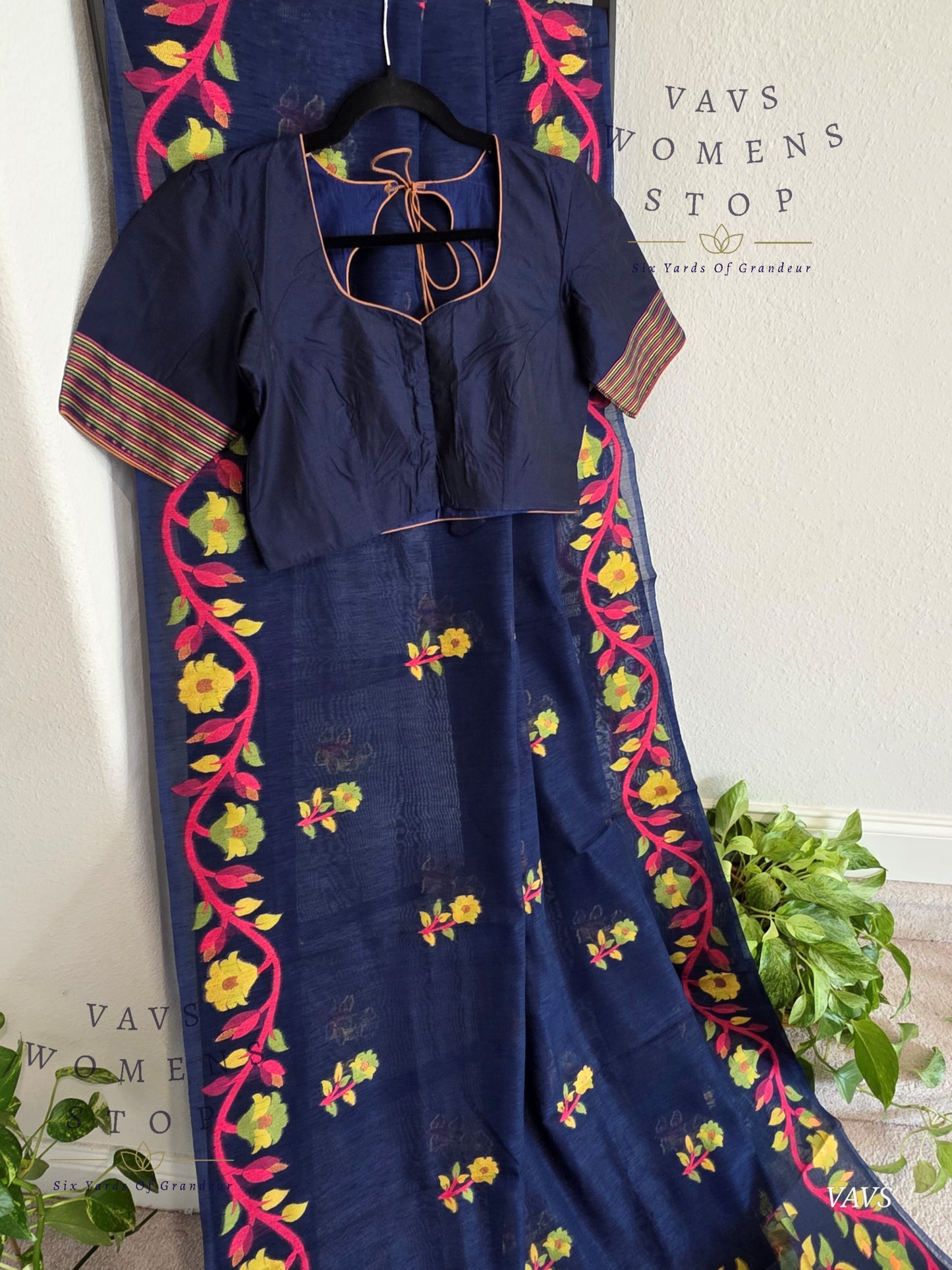 Semi Matka Silk Jamdani Saree with stitched Blouse