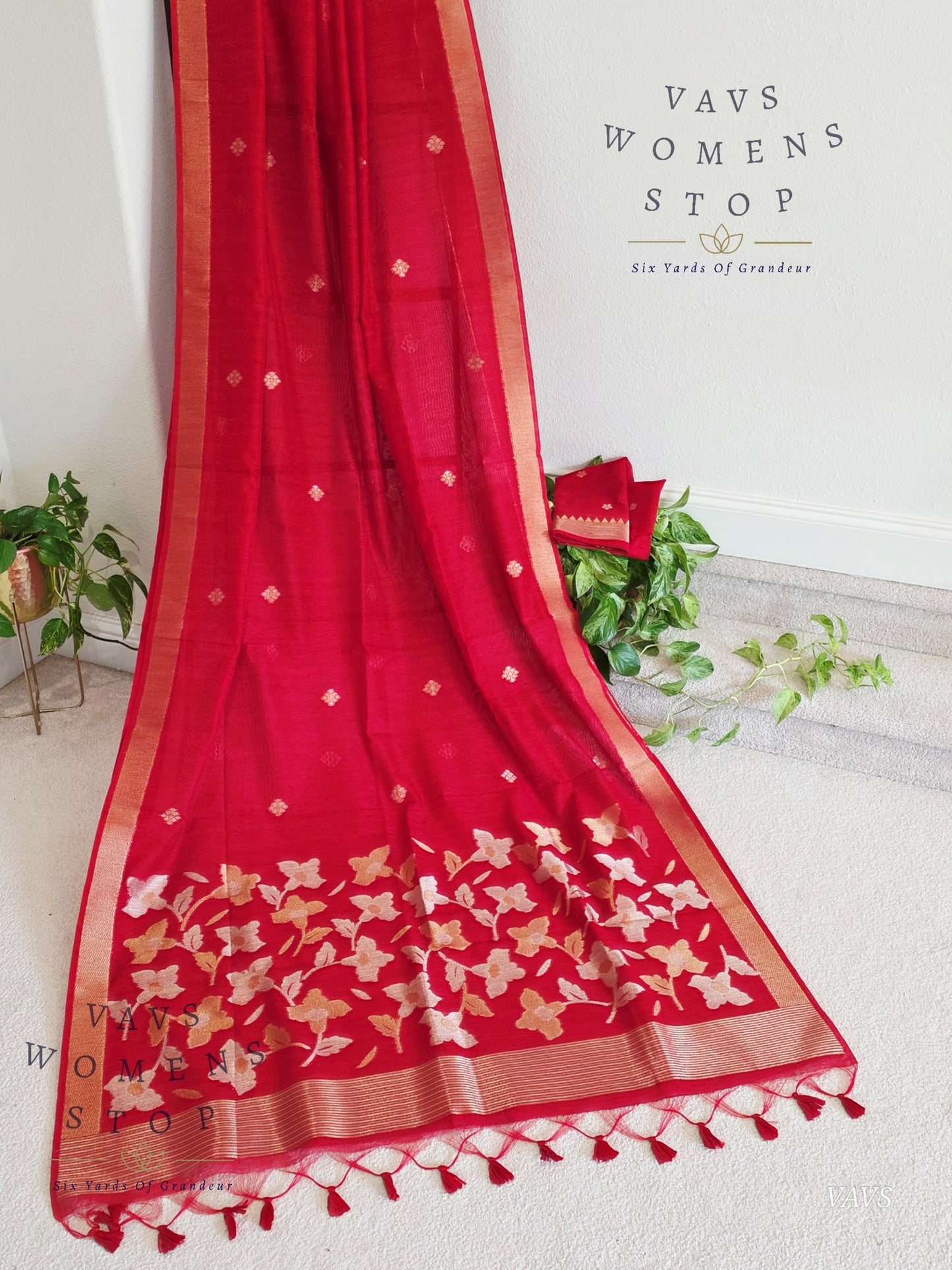 Red Shade Semi Matka Silk Jamdani Saree