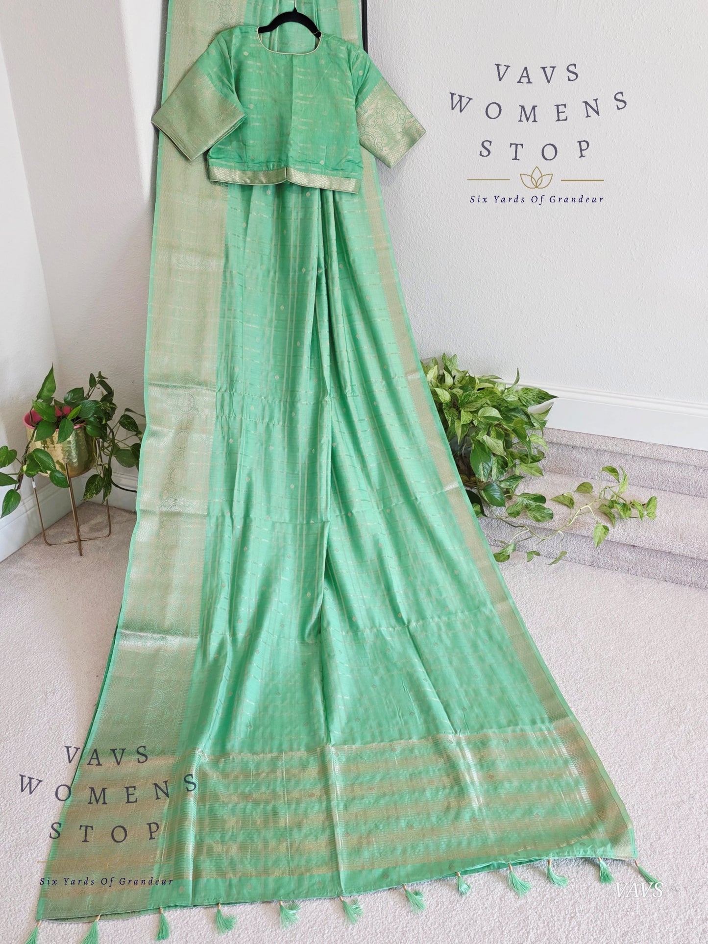 Soft Chanderi Linen Style Saree - Stitched Blouse