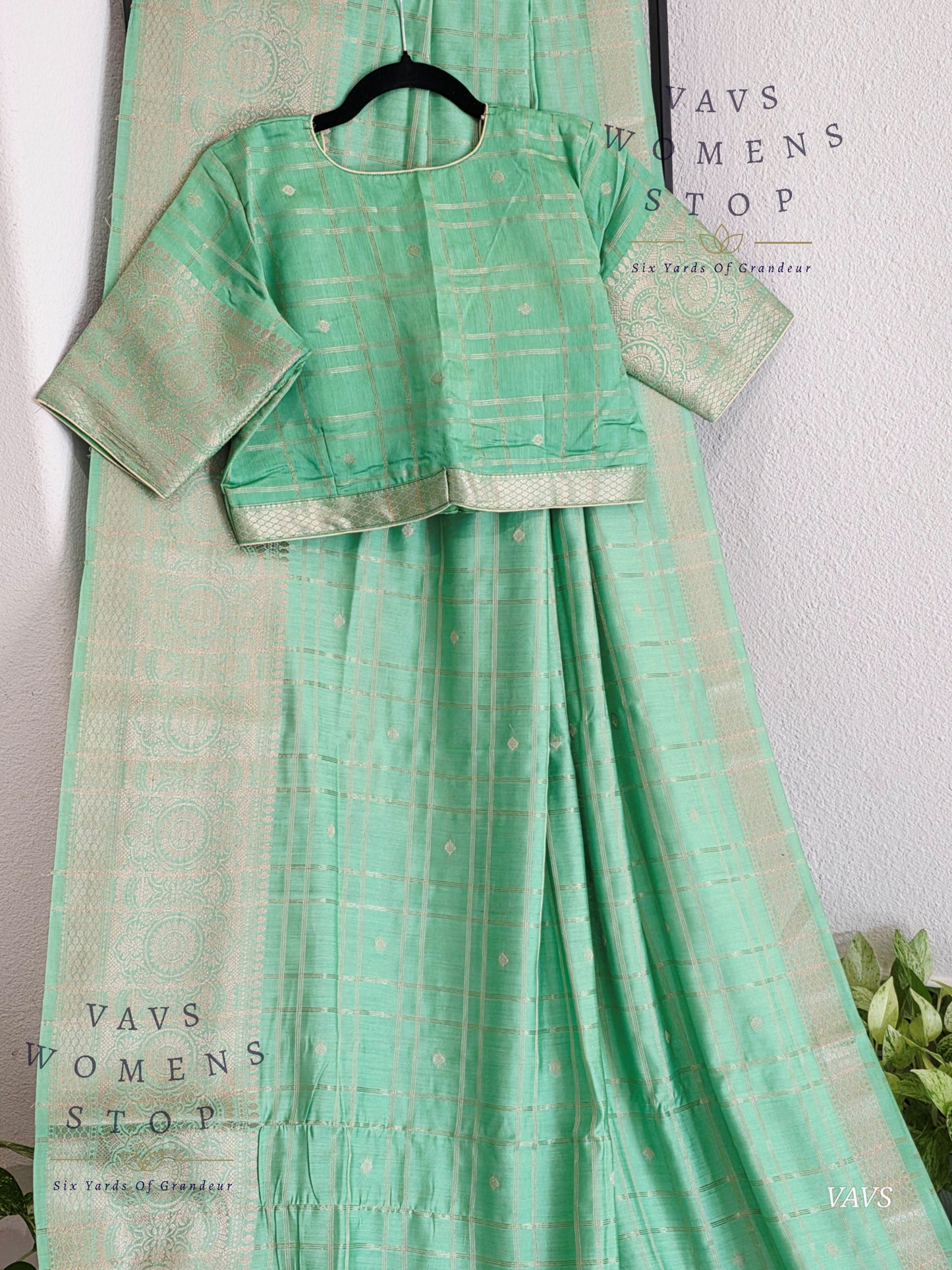 Soft Chanderi Linen Style Saree - Stitched Blouse
