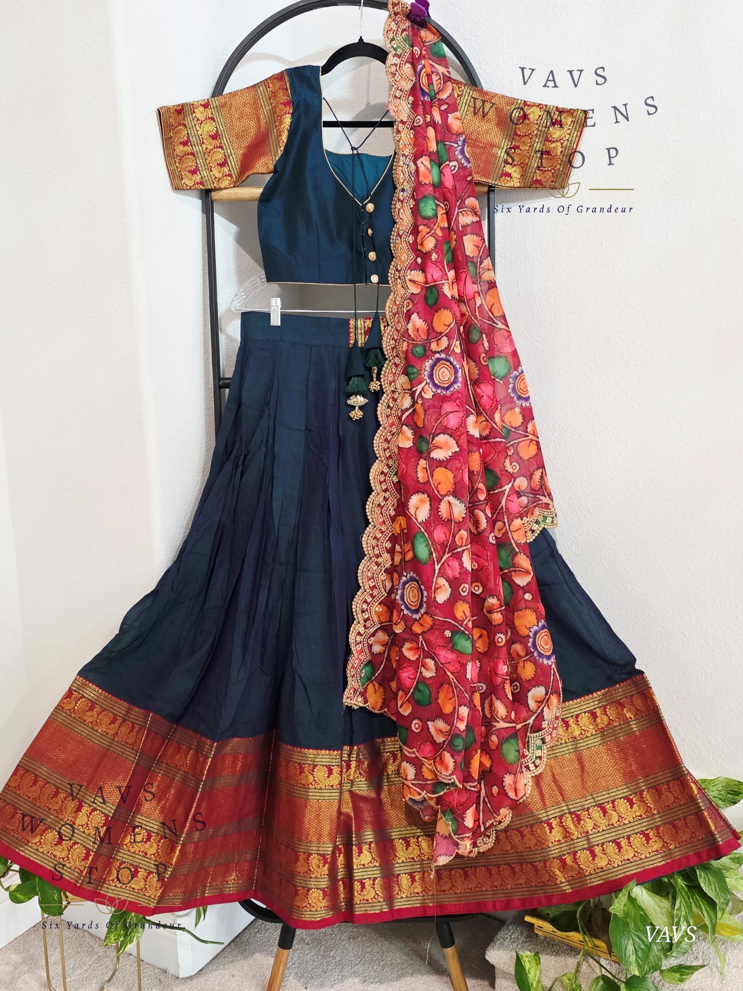 Traditional Narayanpet Lehenga / Half Saree Complete Set