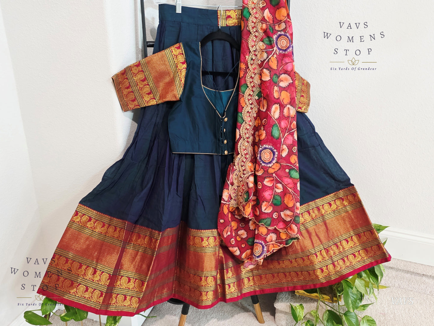 Traditional Narayanpet Lehenga / Half Saree Complete Set