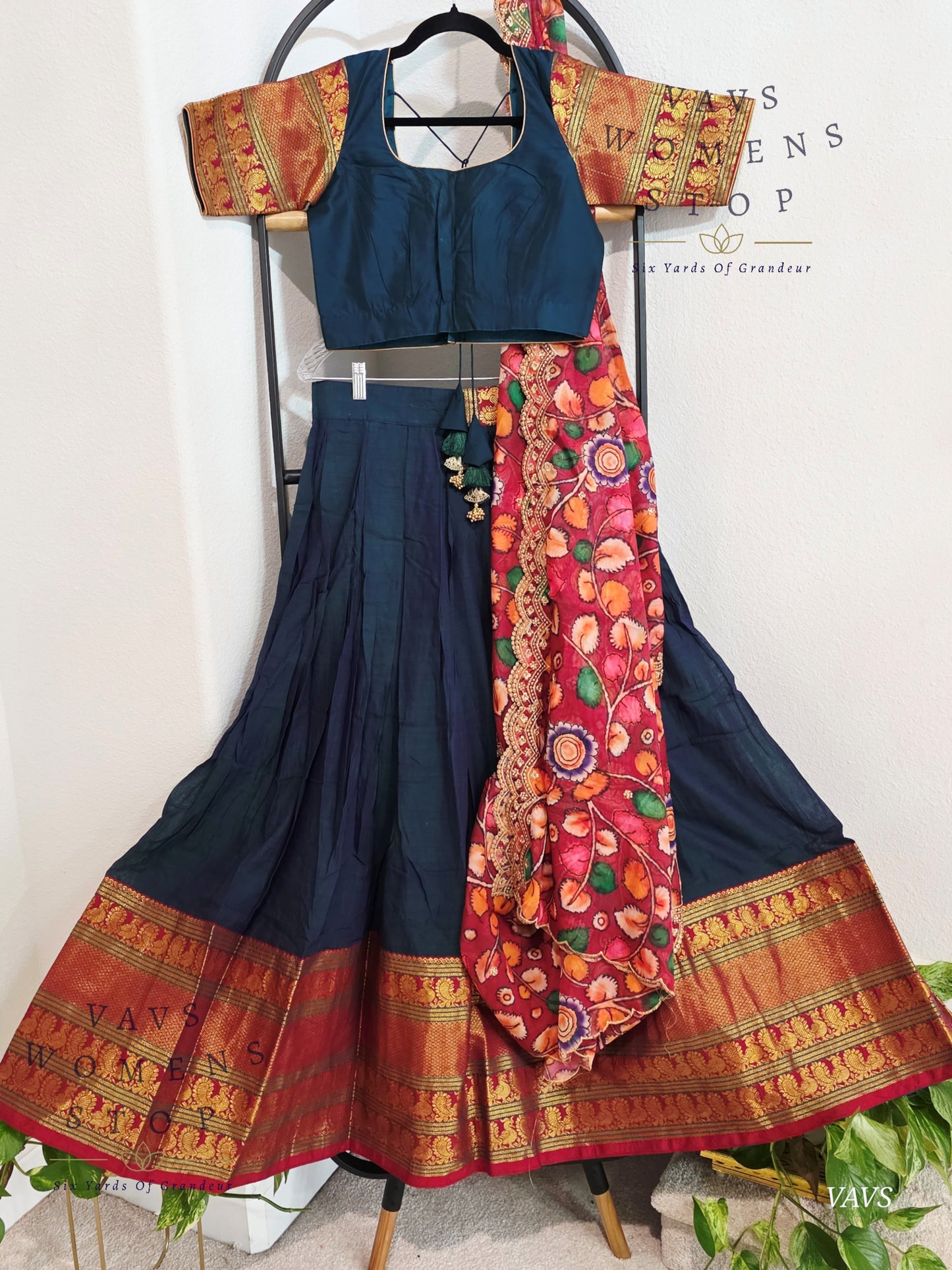 Traditional Narayanpet Lehenga / Half Saree Complete Set