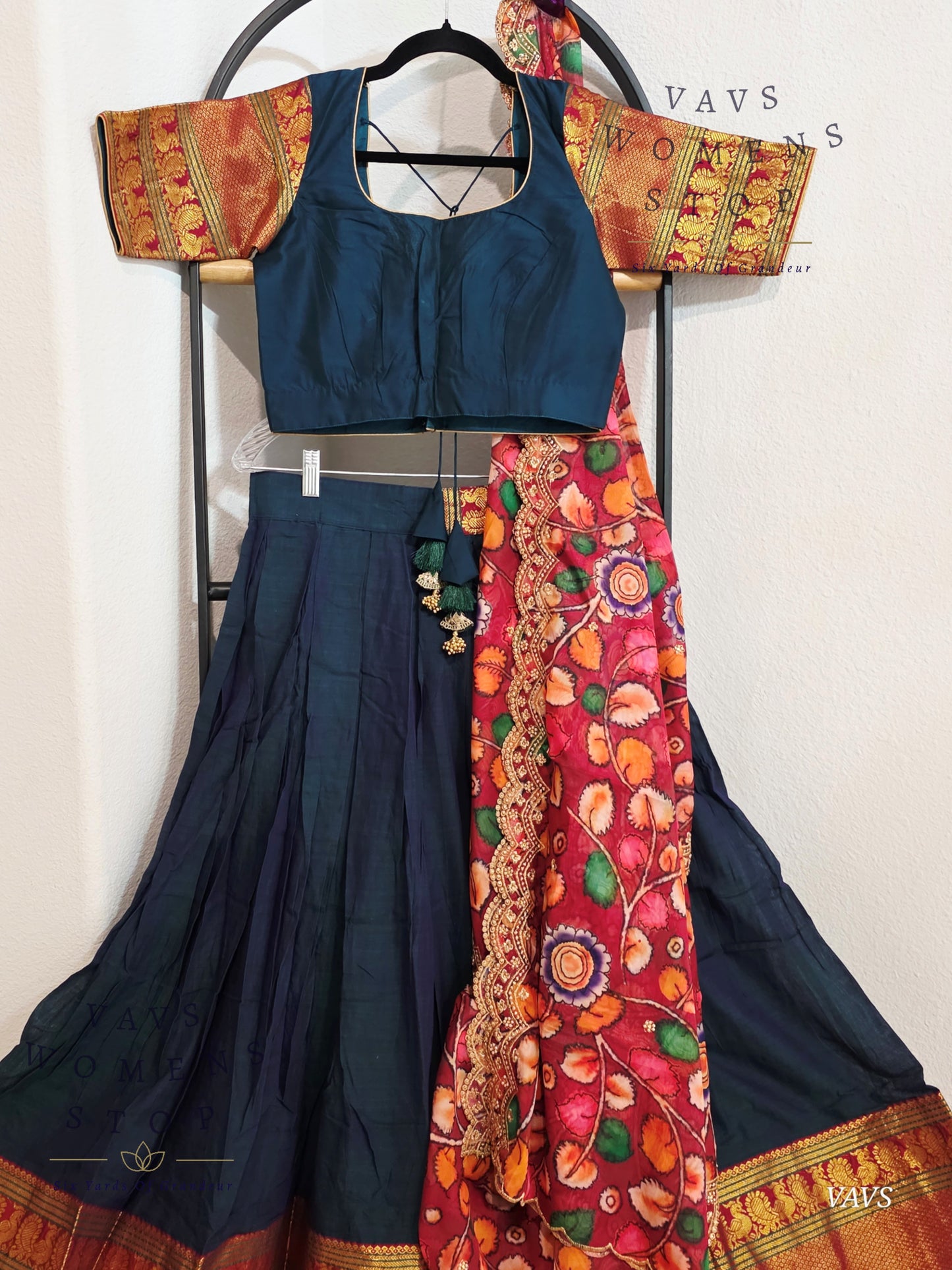 Traditional Narayanpet Lehenga / Half Saree Complete Set