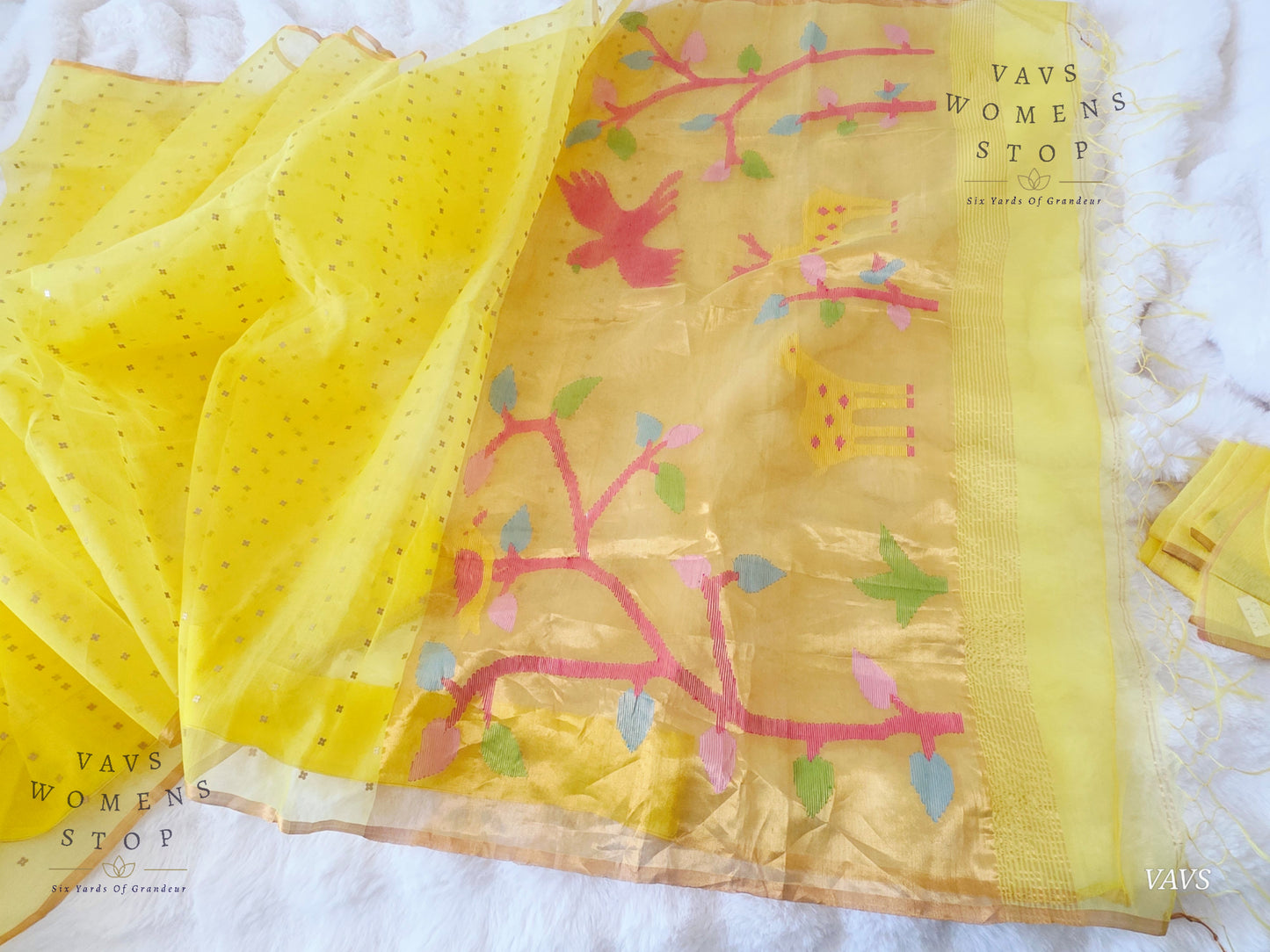 Yellow Shade Pure Muslin Silk Saree with Sequins Work & Paithani Pallu