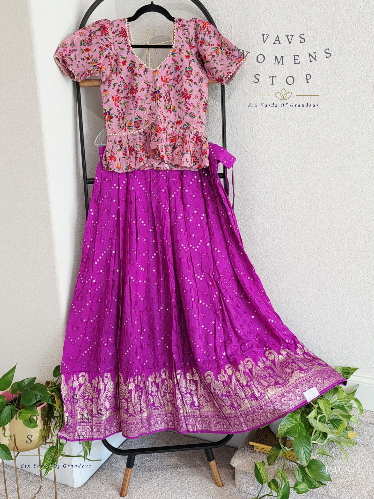 Foil Miror Crepe Silk Lehenga - Croptop Set