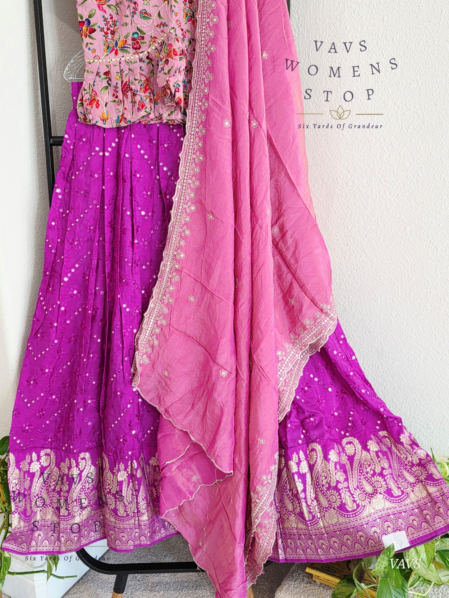 Foil Miror Crepe Silk Lehenga - Croptop Set