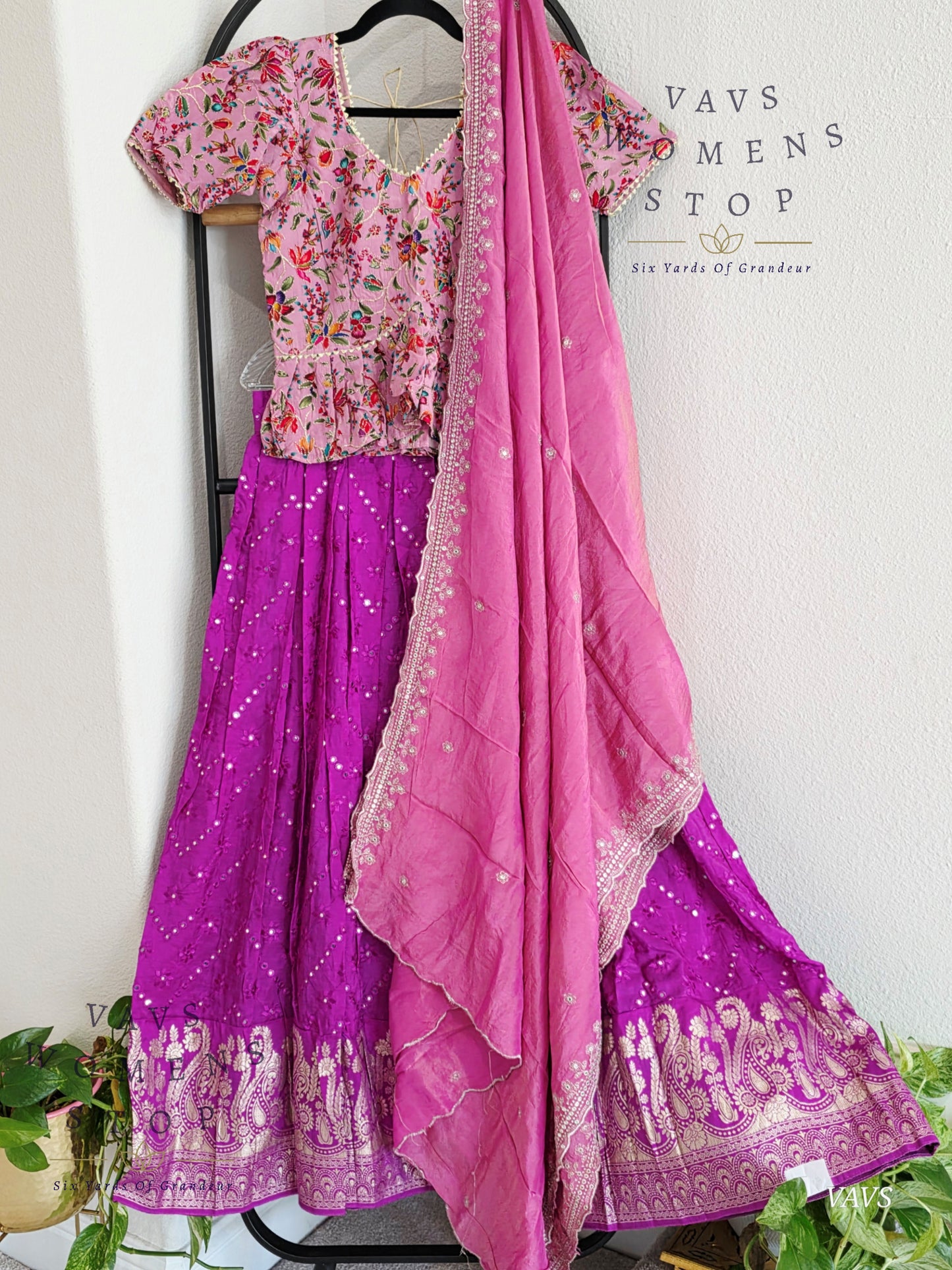 Foil Miror Crepe Silk Lehenga - Croptop Set