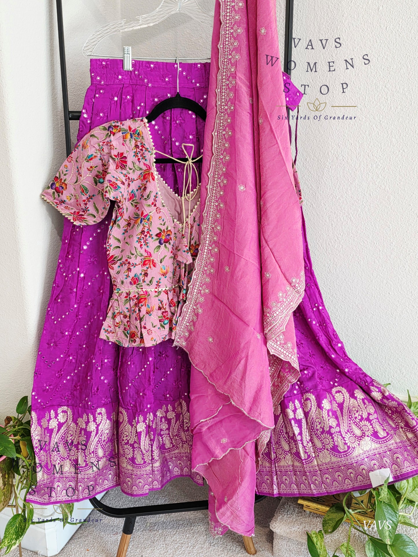 Foil Miror Crepe Silk Lehenga - Croptop Set