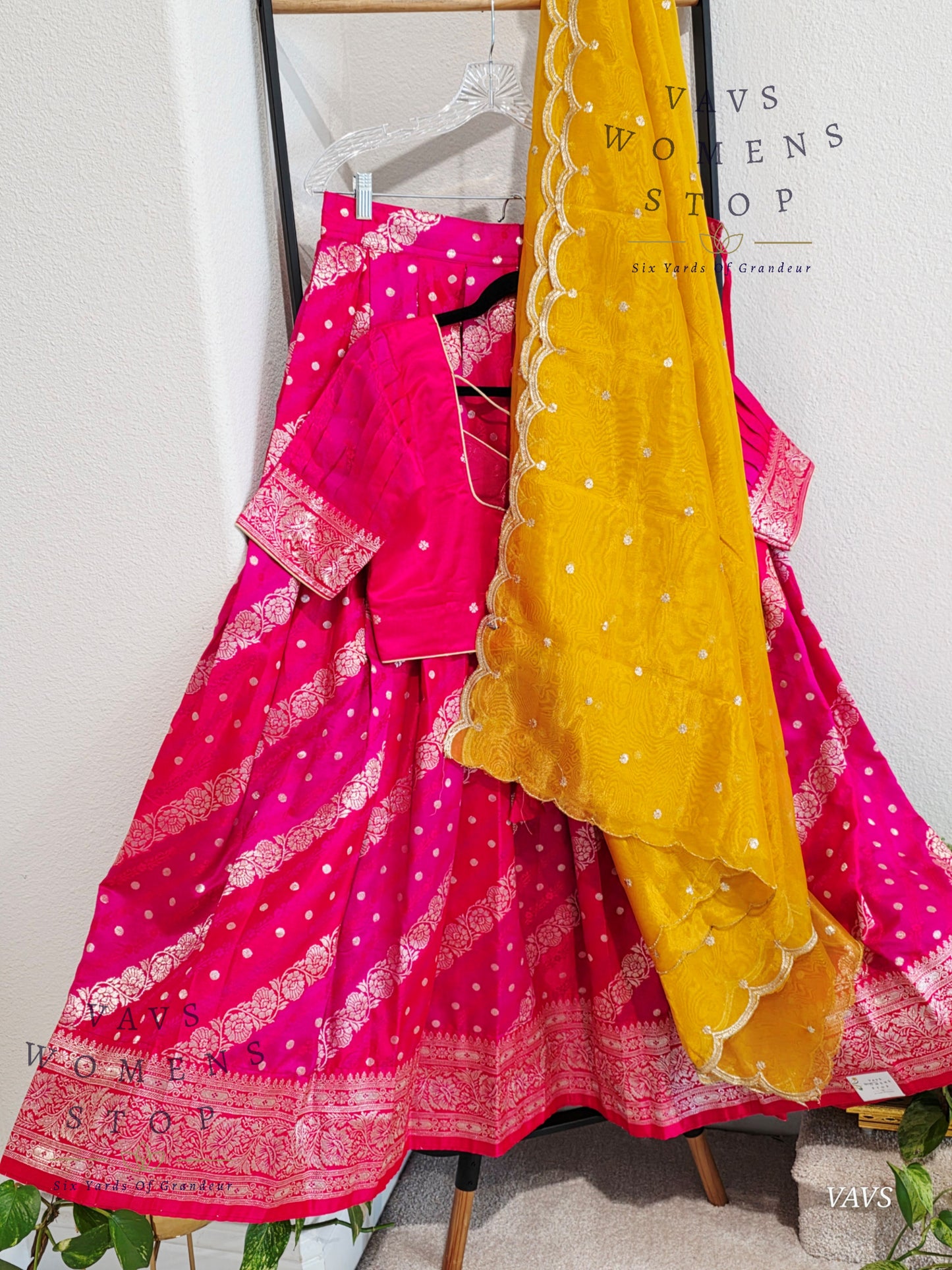 Soft Benarasi Silk Lehenga Set - Tissue Duppata