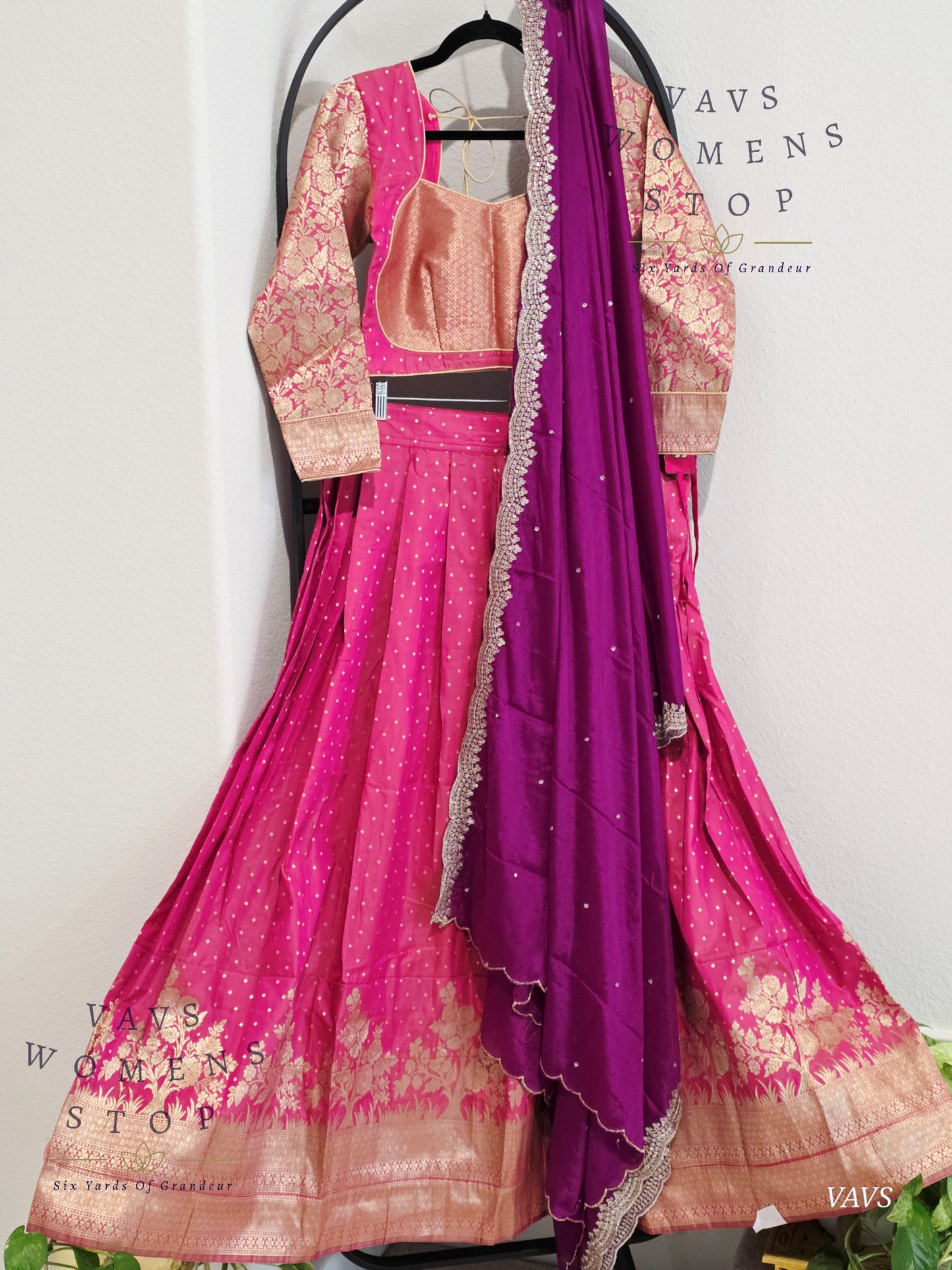 Full Sleeves Patterned Benarasi Silk Lehenga  Set