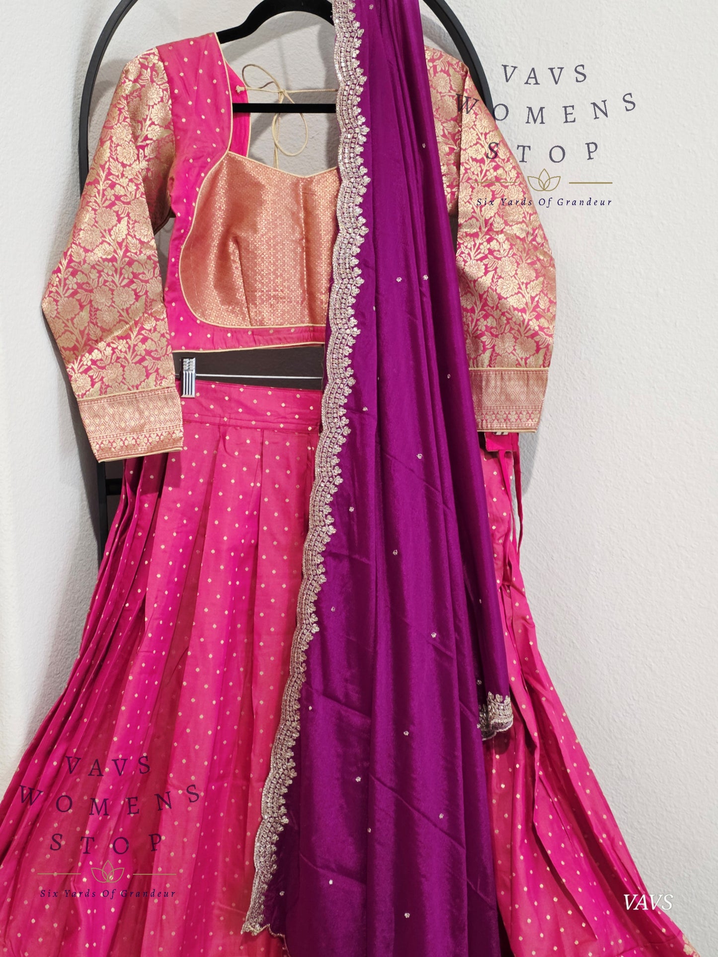 Full Sleeves Patterned Benarasi Silk Lehenga  Set