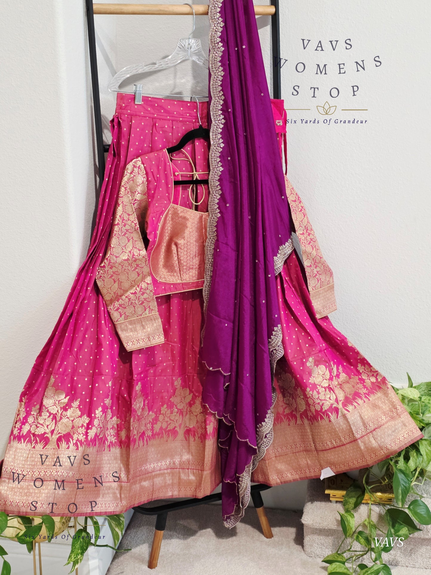 Full Sleeves Patterned Benarasi Silk Lehenga  Set