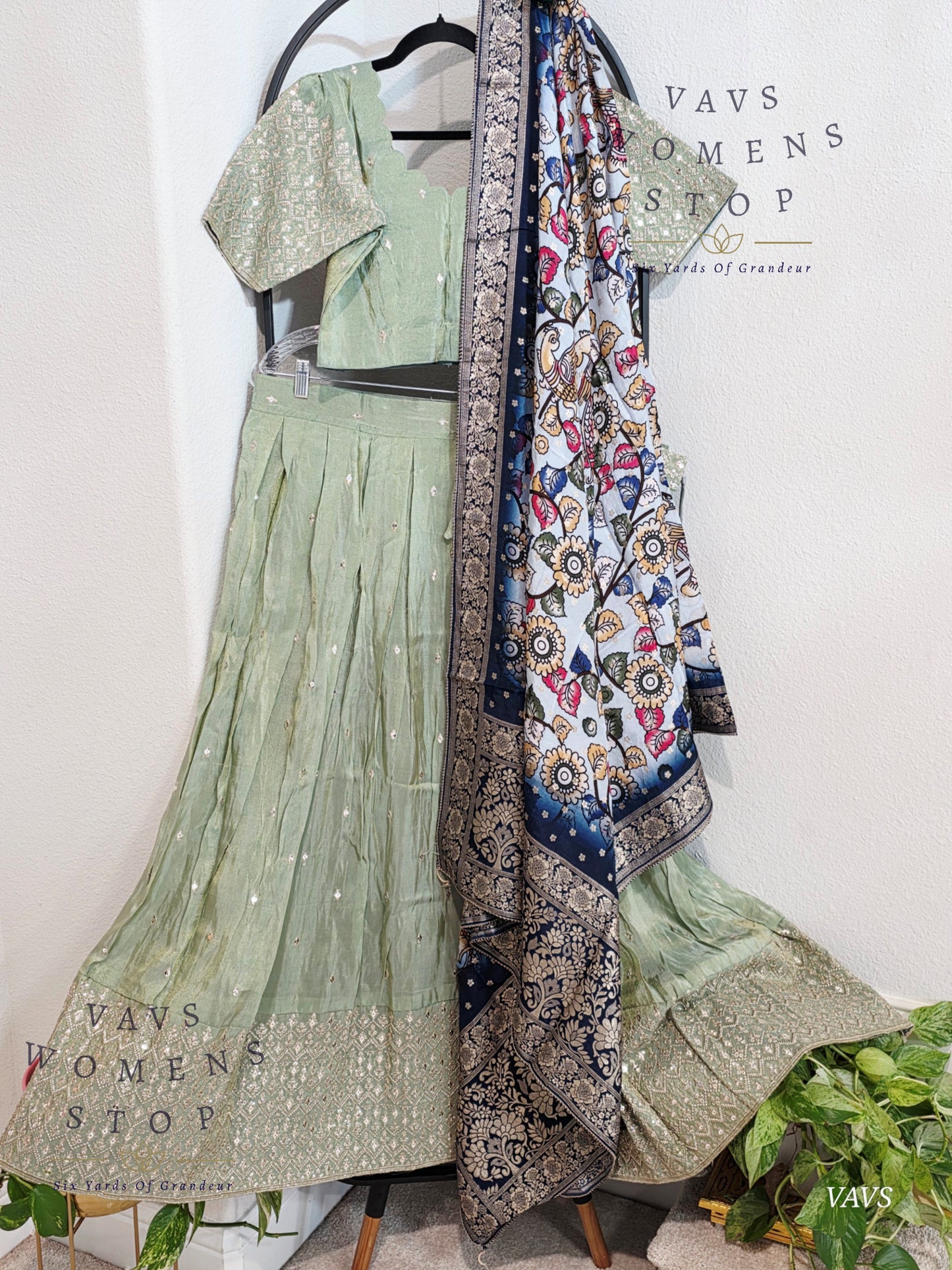 Munga Silk Tissue Designer Lehenga / Langa Voni Set