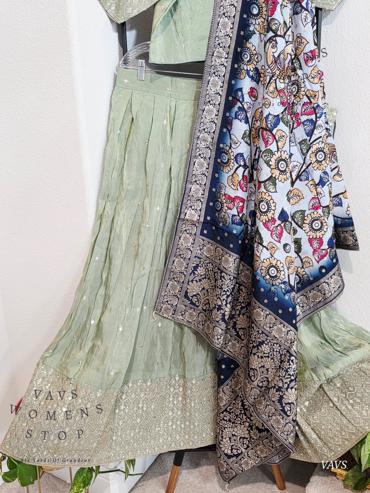 Munga Silk Tissue Designer Lehenga / Langa Voni Set
