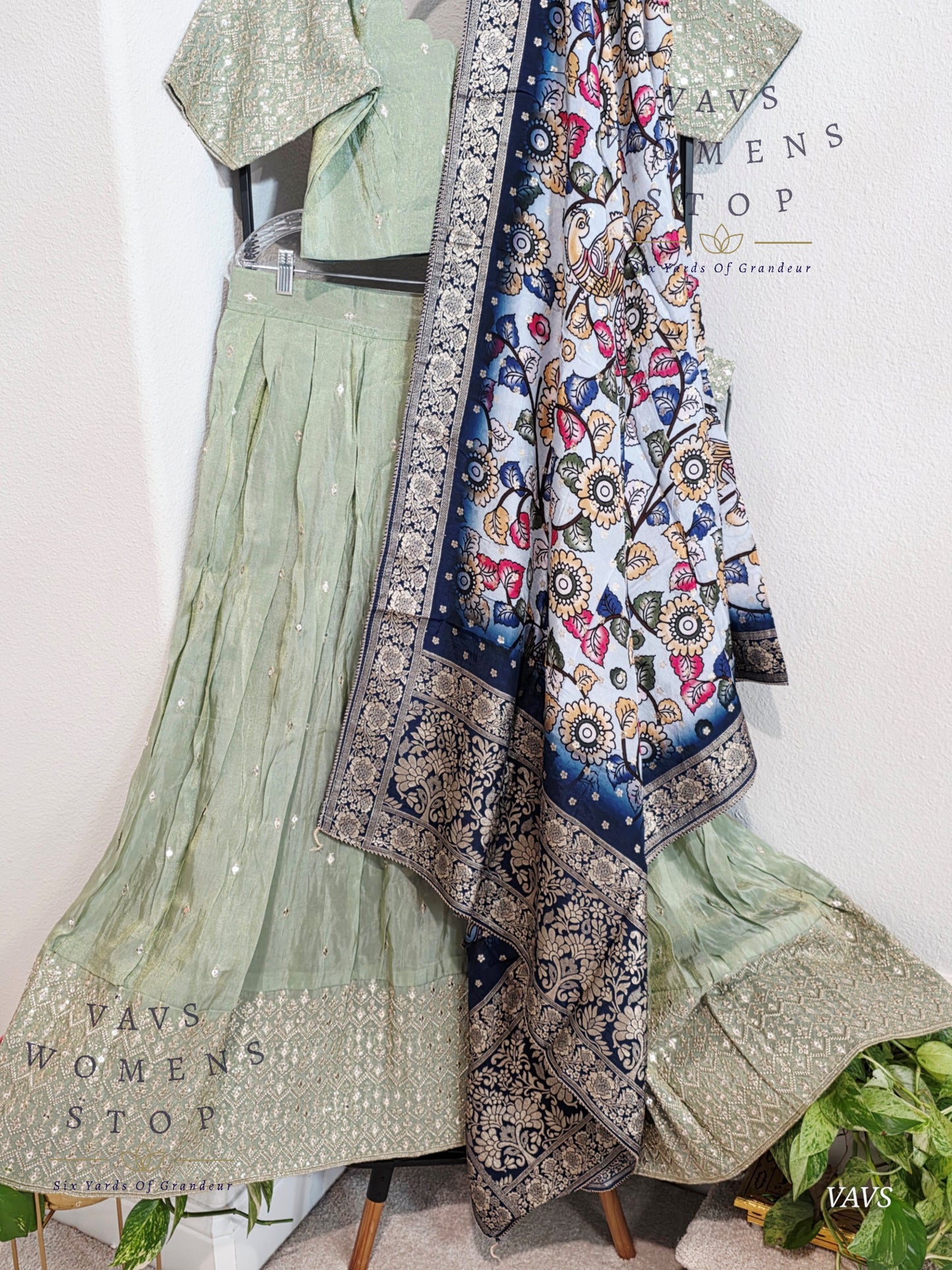 Munga Silk Tissue Designer Lehenga / Langa Voni Set