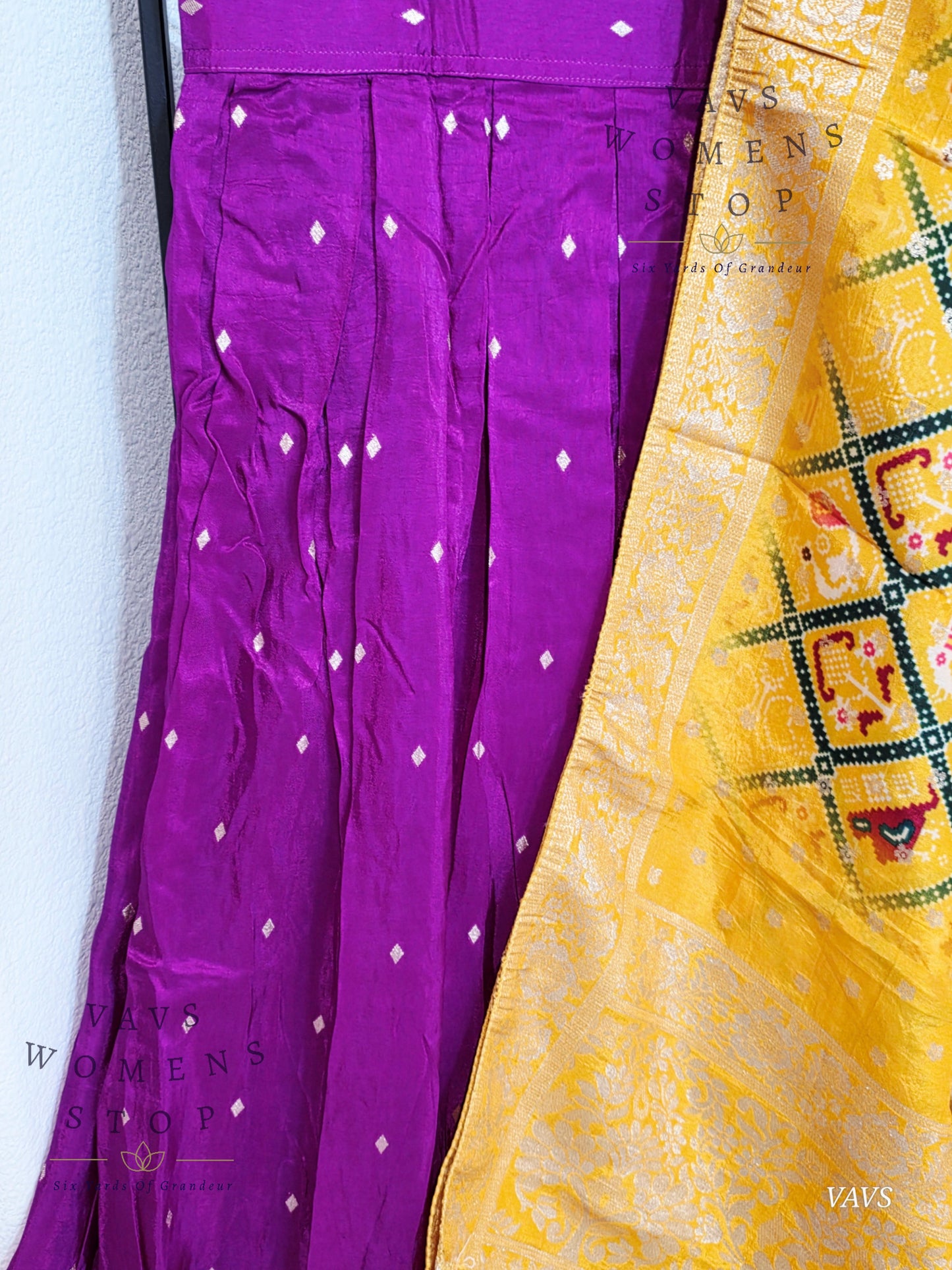 Munga Crepe Silk Paithani Designer Half Saree Set.