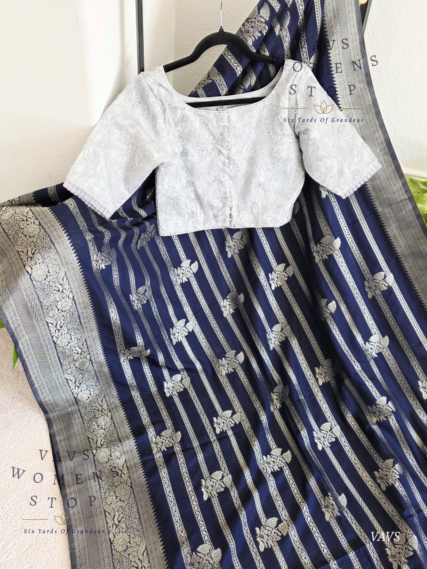 Semi Crepe Benarasi Silk Saree - Silver Net Designer Blouse