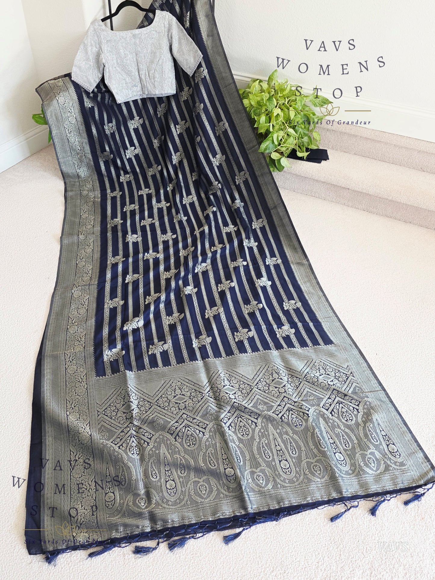 Semi Crepe Benarasi Silk Saree - Silver Net Designer Blouse