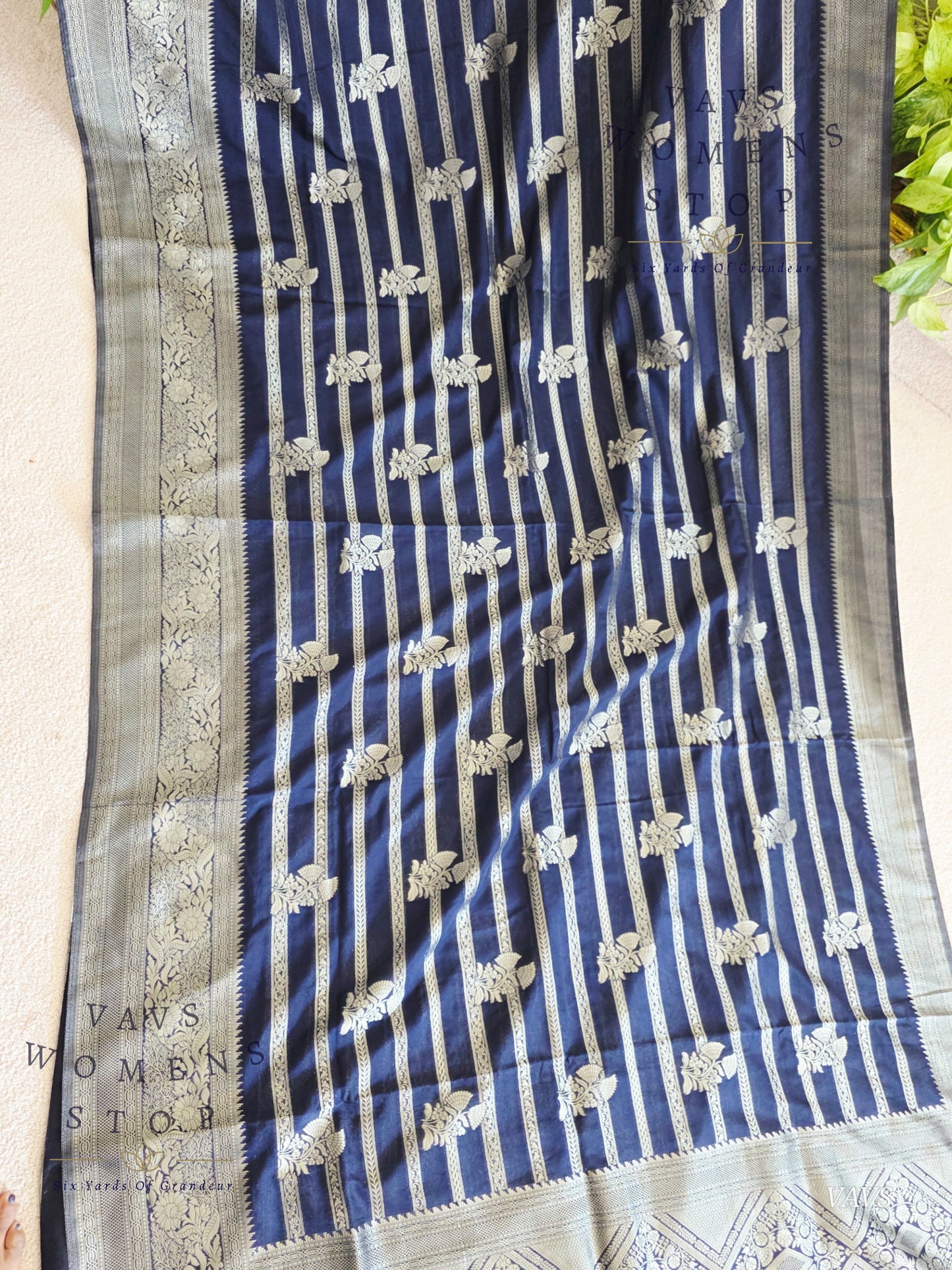Semi Crepe Benarasi Silk Saree - Silver Net Designer Blouse