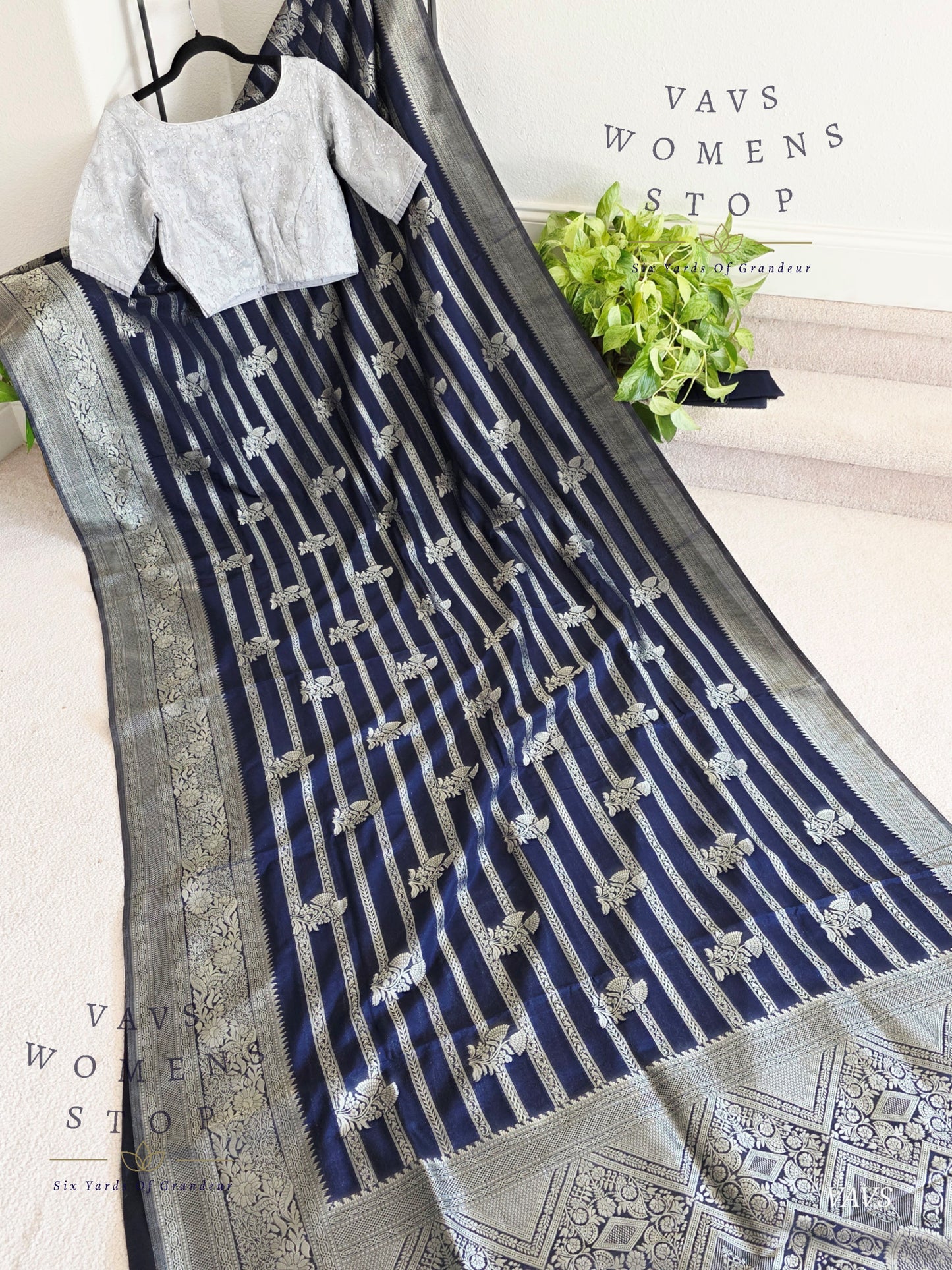 Semi Crepe Benarasi Silk Saree - Silver Net Designer Blouse
